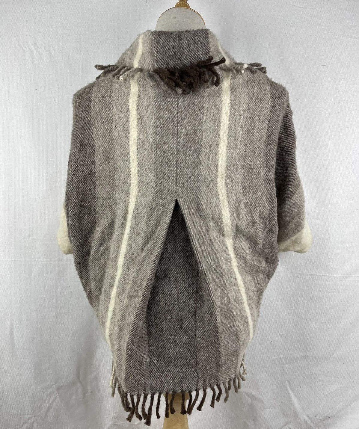 100% pure wool capes cloak poncho cardigan