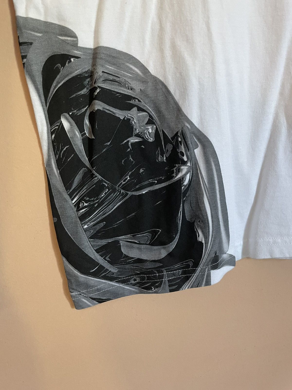 Pull & Bear Pull & Bear X Pop Smoke chrome rose logo T-shirt Size US L / EU 52-54 / 3 - 4 Thumbnail