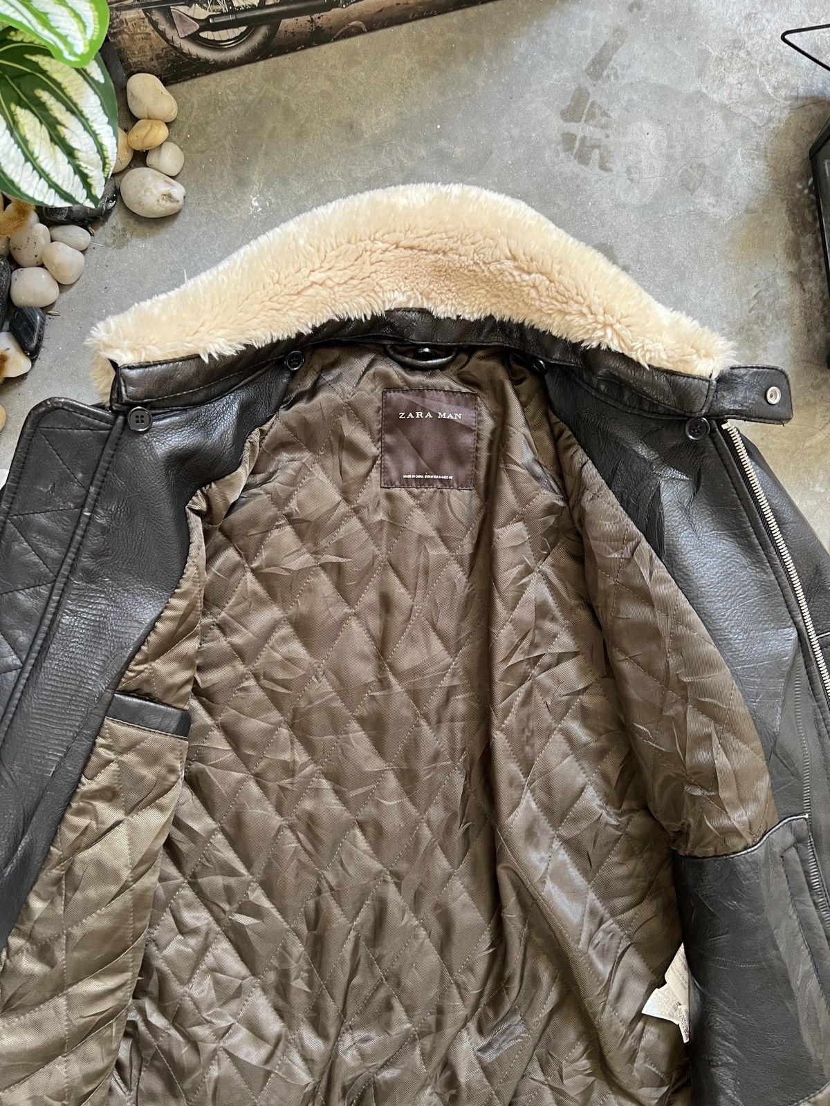 Other Steals 🖤 Zara Man Faux Fur Black Bomber Leather Jacket Size US M / EU 48-50 / 2 - 12 Thumbnail