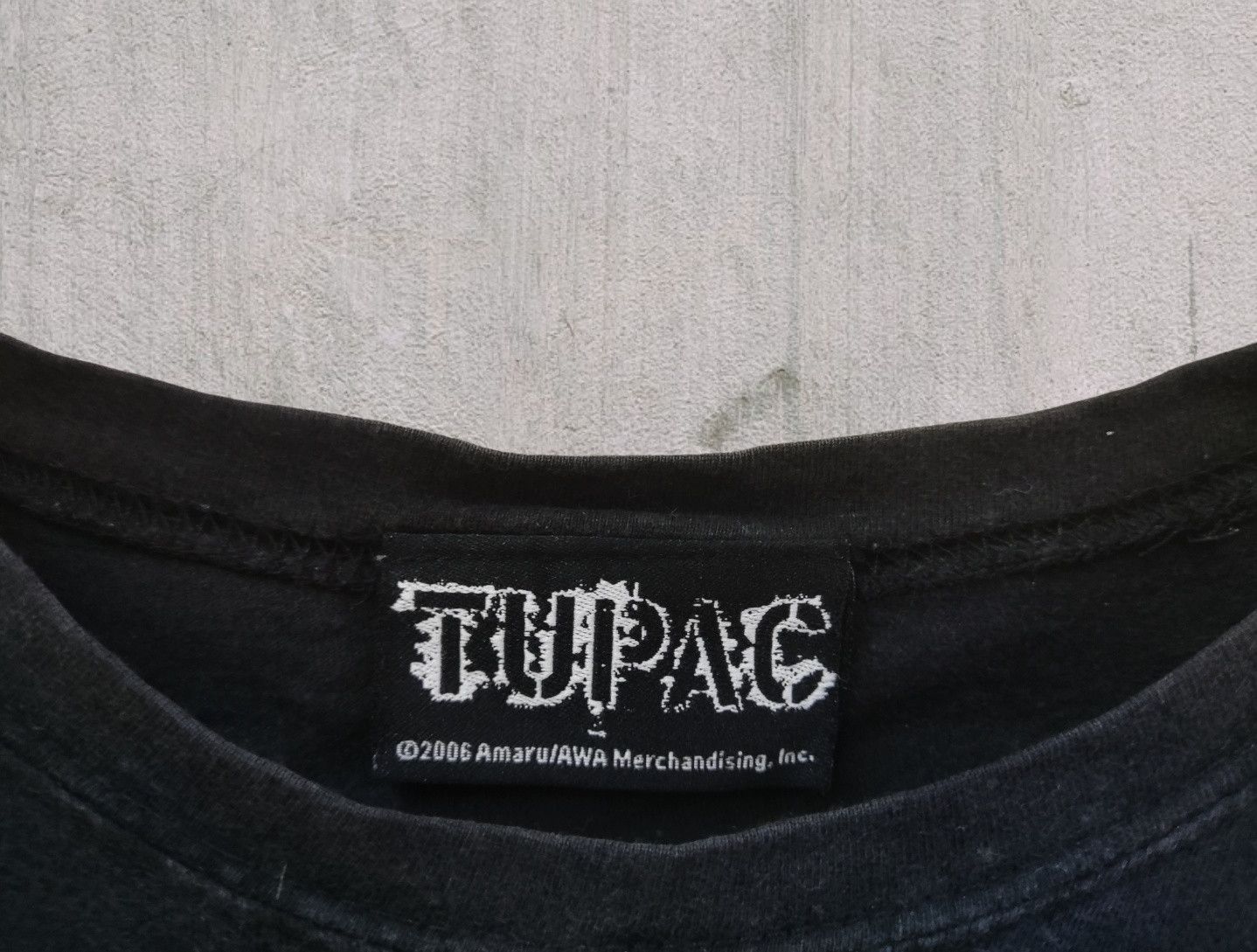 Band Tees Vintage Y2K Tupac Shakur 2006 merch tee Size US S / EU 44-46 / 1 - 4 Thumbnail