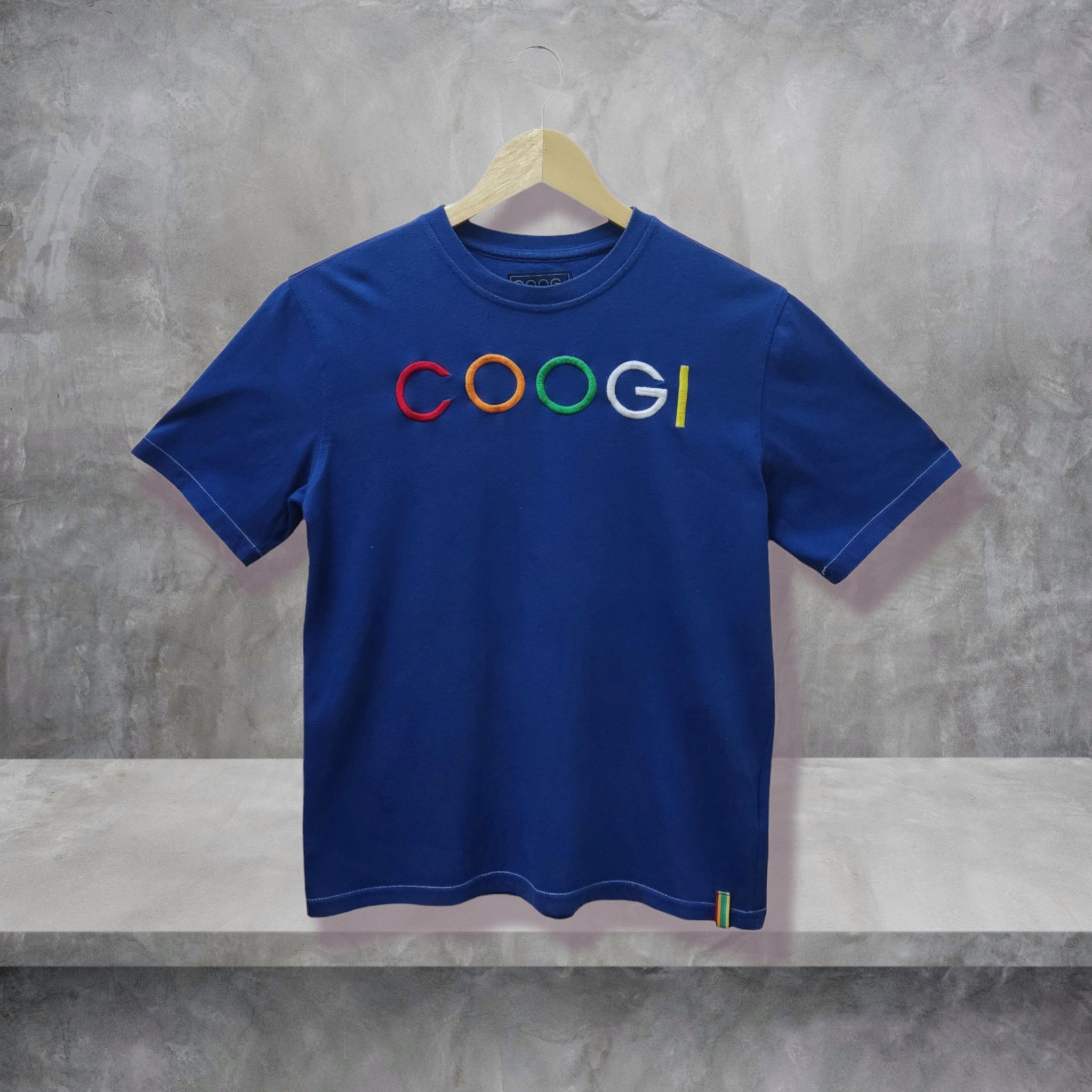 Coogi Vintage Y2K Coogi spellout embroidered tee Size US S / EU 44-46 / 1 - 1 Thumbnail