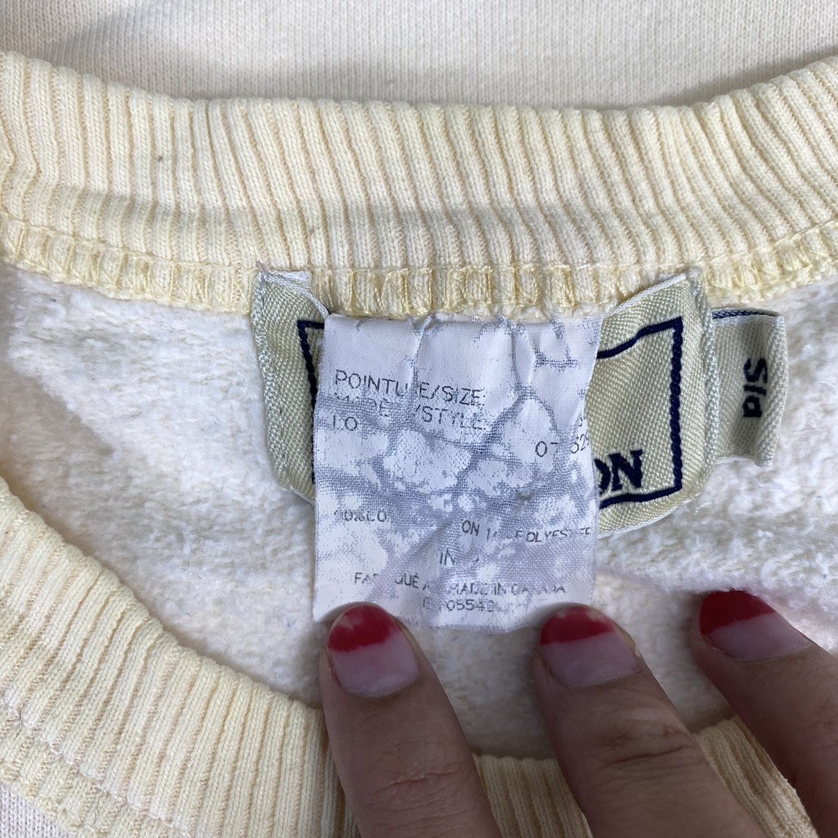 Vintage Vtg ATTRACTION TORONTO CANADA Maple Leaf Design Sweatshirt Size US S / EU 44-46 / 1 - 7 Thumbnail