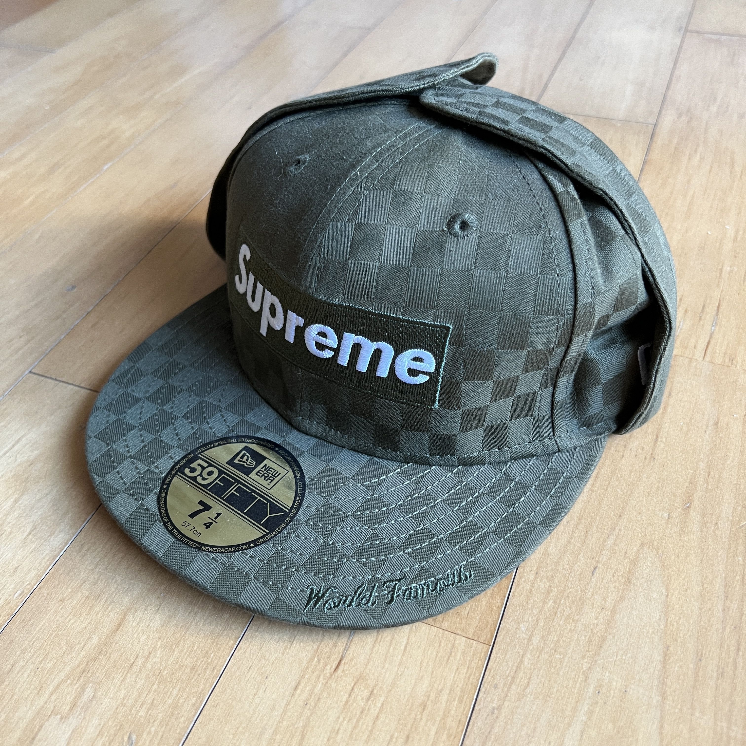 image of New Era x Supreme Old Supreme Box Logo Trooper Newera 1/4 7 in Olive, Men's