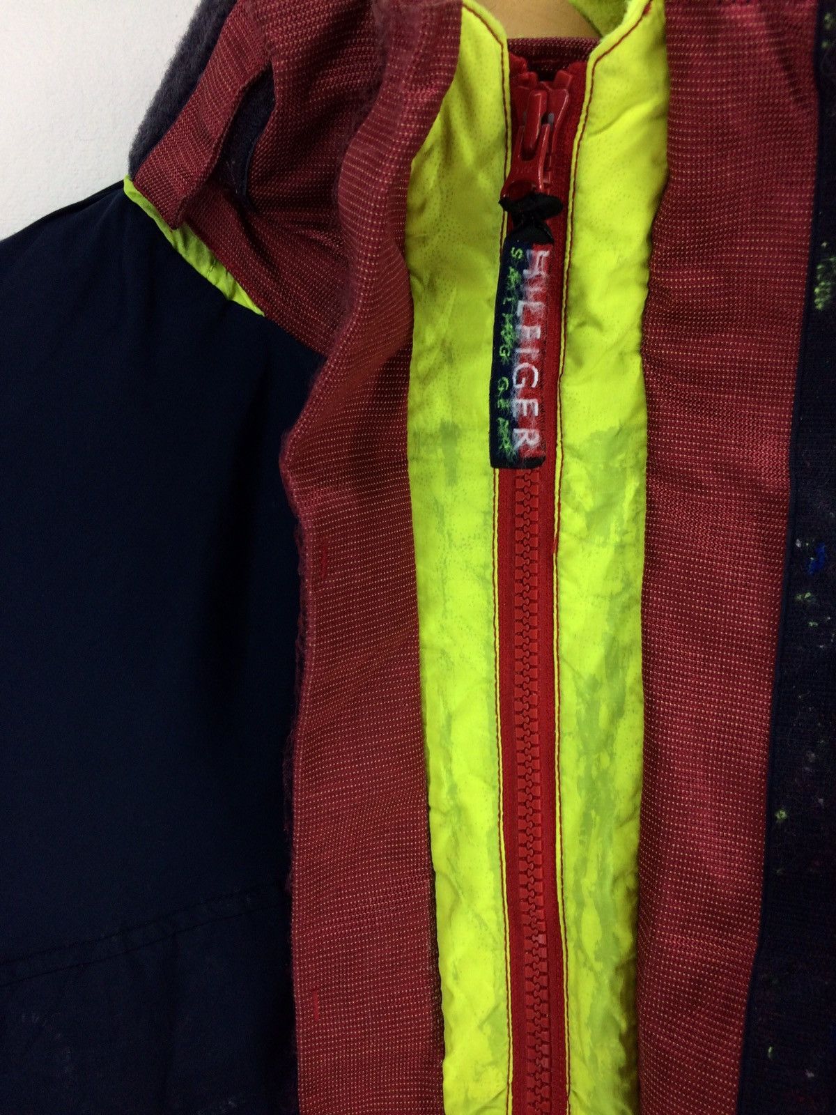 Other Vintage Tommy Hilfiger Sailing Gear Jacket Fashion Sweater Size US L / EU 52-54 / 3 - 9 Thumbnail