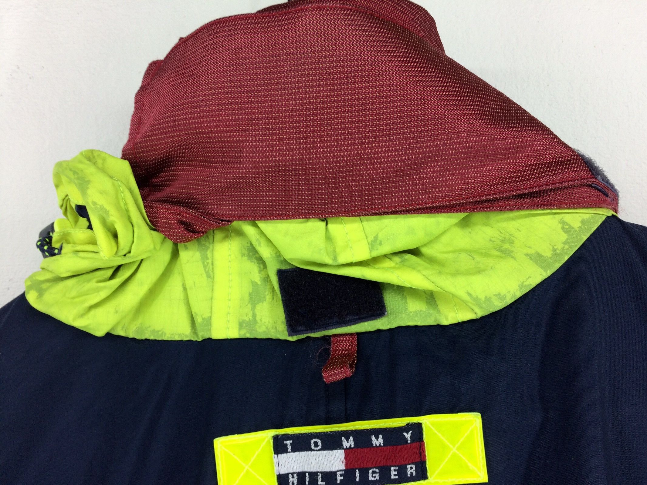 Other Vintage Tommy Hilfiger Sailing Gear Jacket Fashion Sweater Size US L / EU 52-54 / 3 - 11 Thumbnail