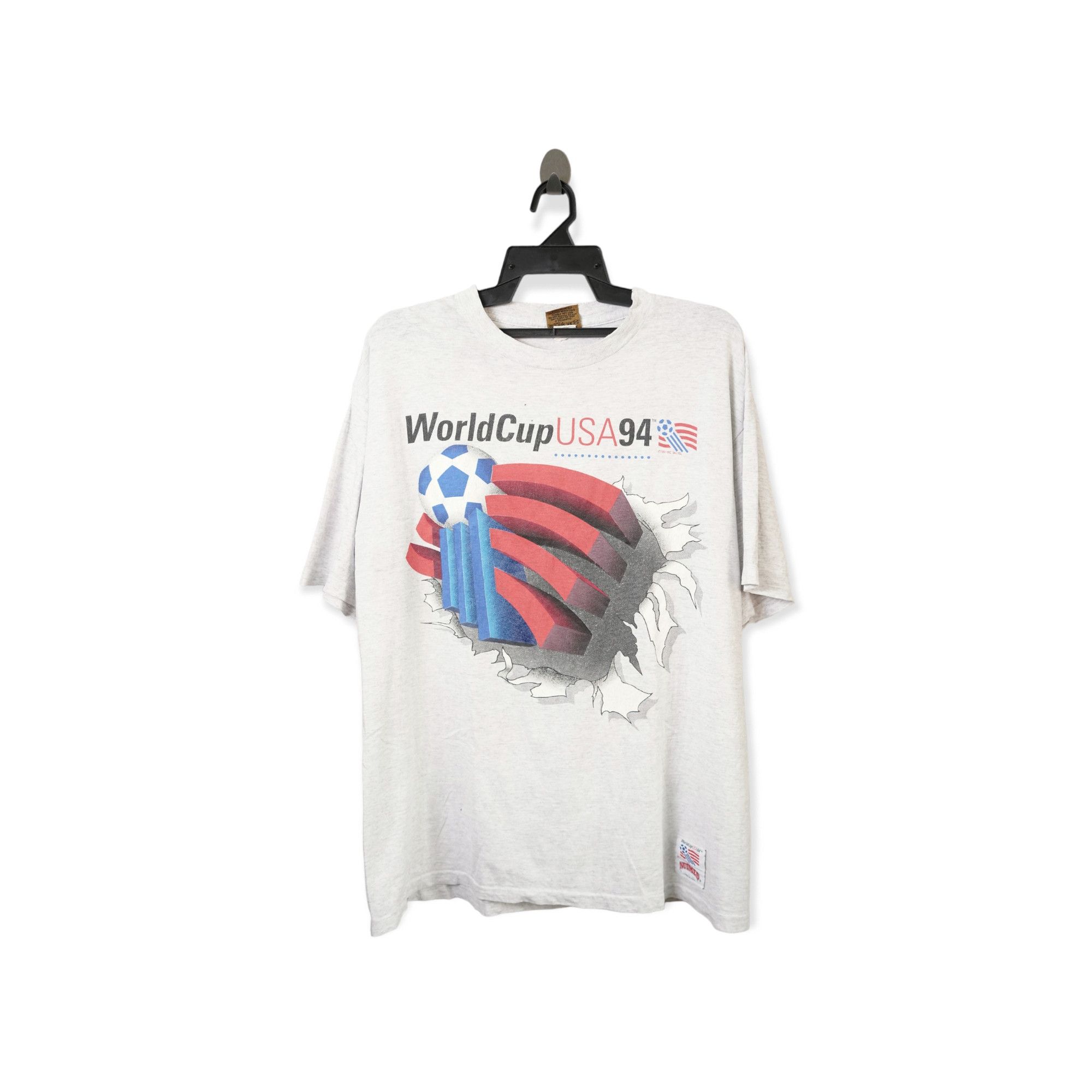 Nutmeg Vintage World Cup USA 1994 DISTRESSED Tee Size US L / EU 52-54 / 3 - 1 Thumbnail