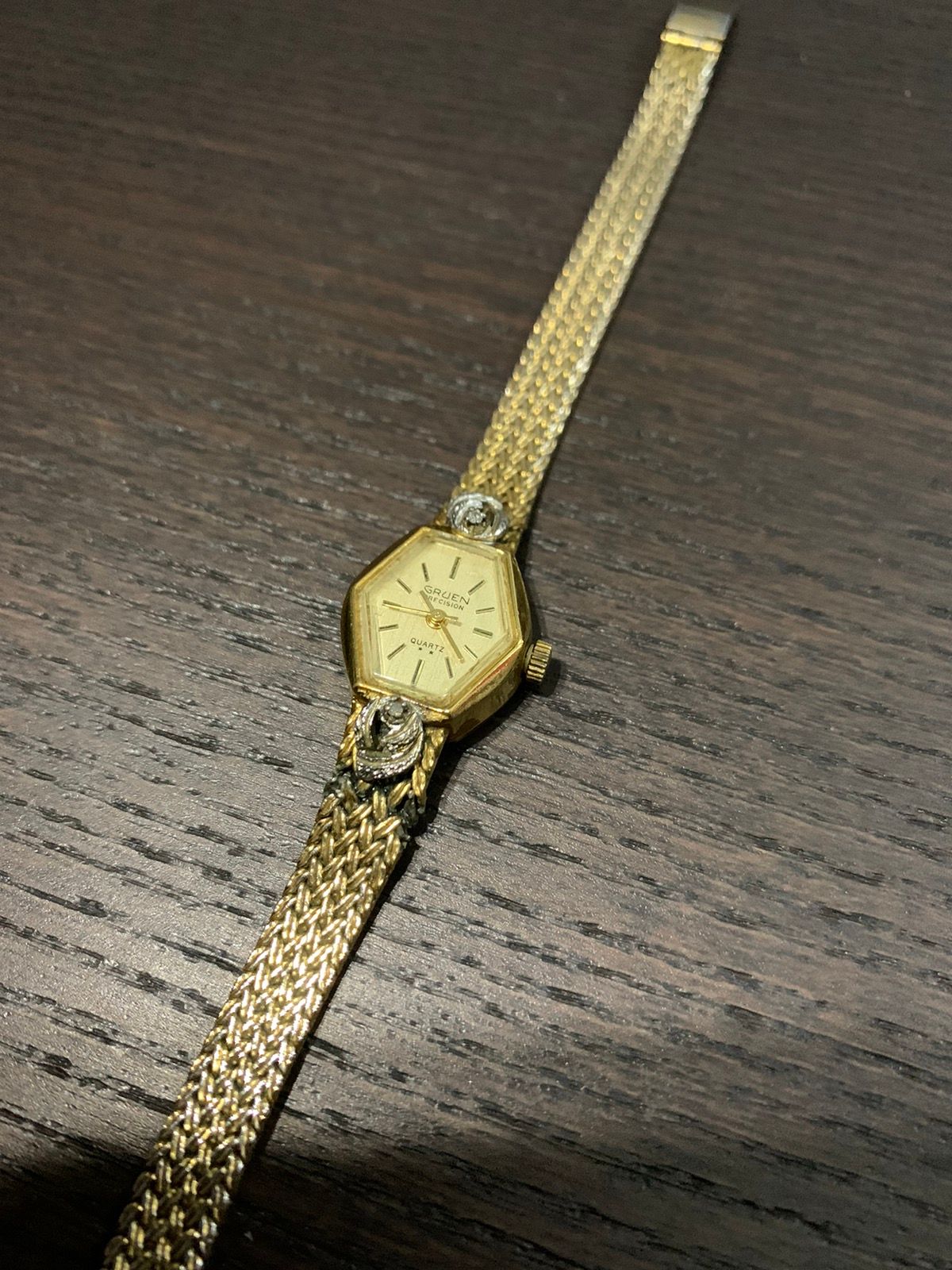 Vintage Gruen Precision Quartz Women’s Luxury Gold Watch Swiss Made Size ONE SIZE - 1 Preview