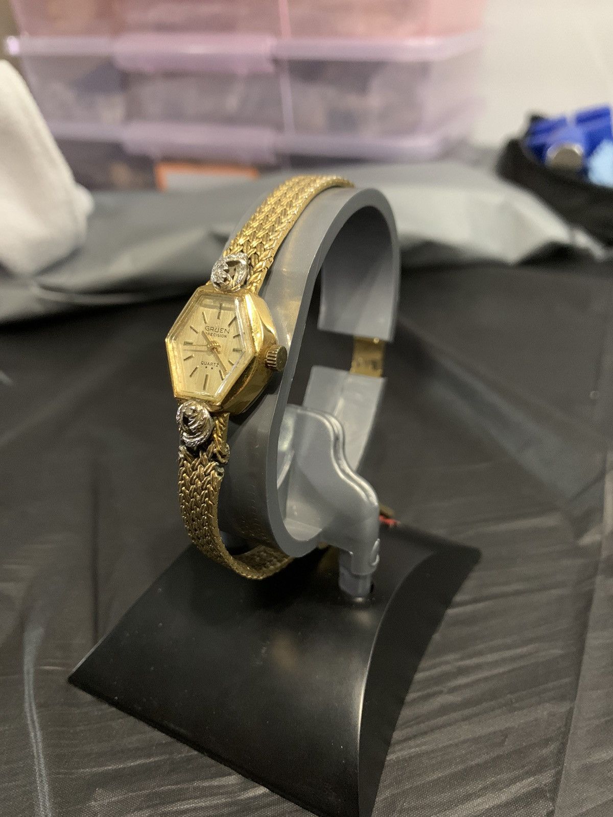 Vintage Gruen Precision Quartz Women’s Luxury Gold Watch Swiss Made Size ONE SIZE - 4 Thumbnail