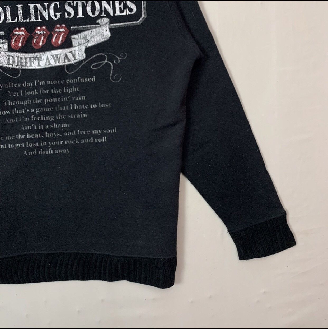 Band Tees Vintage The Rolling Stone Small Logo Hoodie Sweatshirt Size US M / EU 48-50 / 2 - 9 Thumbnail