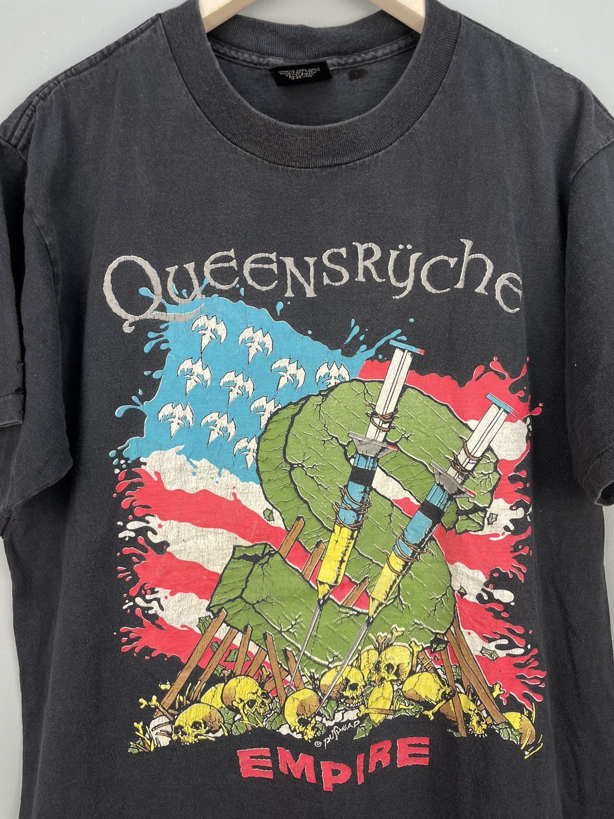 Band Tees Vintage 90s Queensrÿche pushead design tour t shirt Size US M / EU 48-50 / 2 - 3 Thumbnail