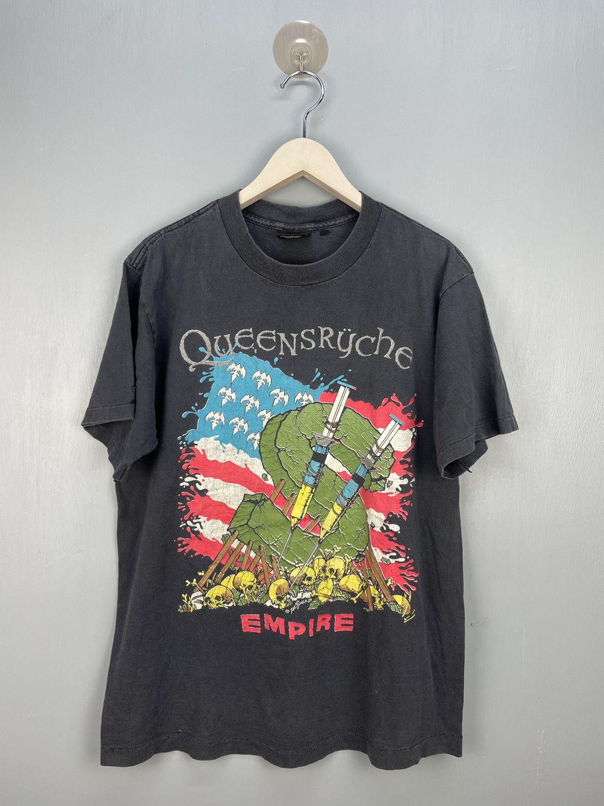Band Tees Vintage 90s Queensrÿche pushead design tour t shirt Size US M / EU 48-50 / 2 - 1 Thumbnail