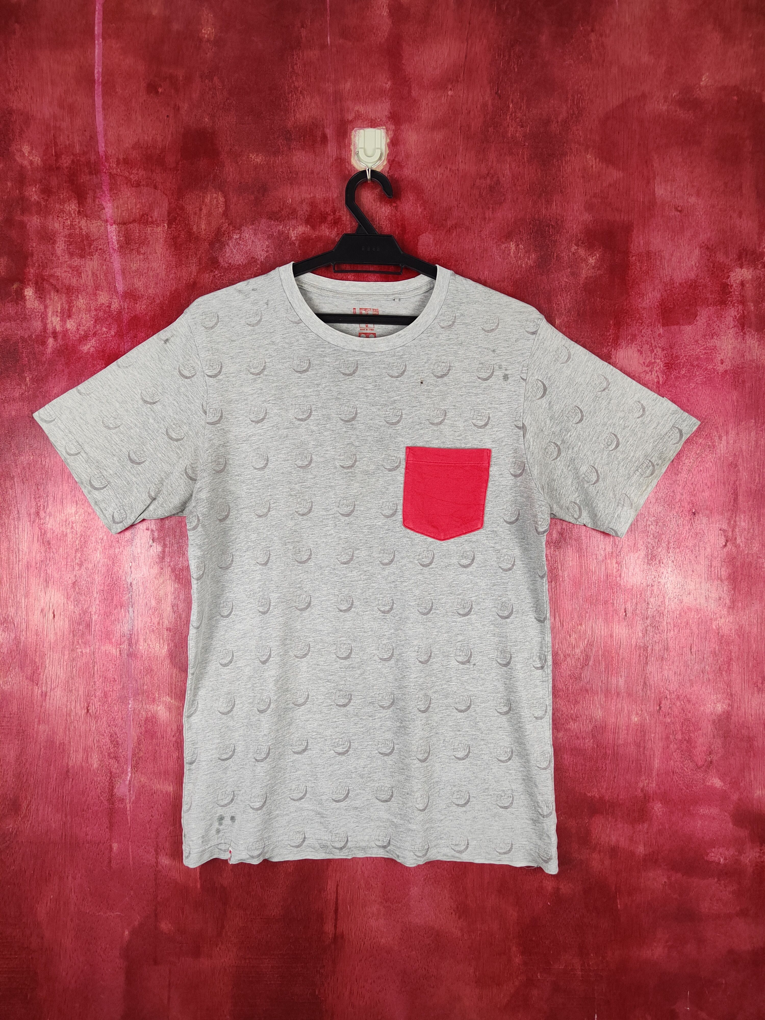 LEGO Uniqlo X Lego fullprint Gray Short Sleeve T-shirt #S652 Size US M / EU 48-50 / 2 - 1 Thumbnail