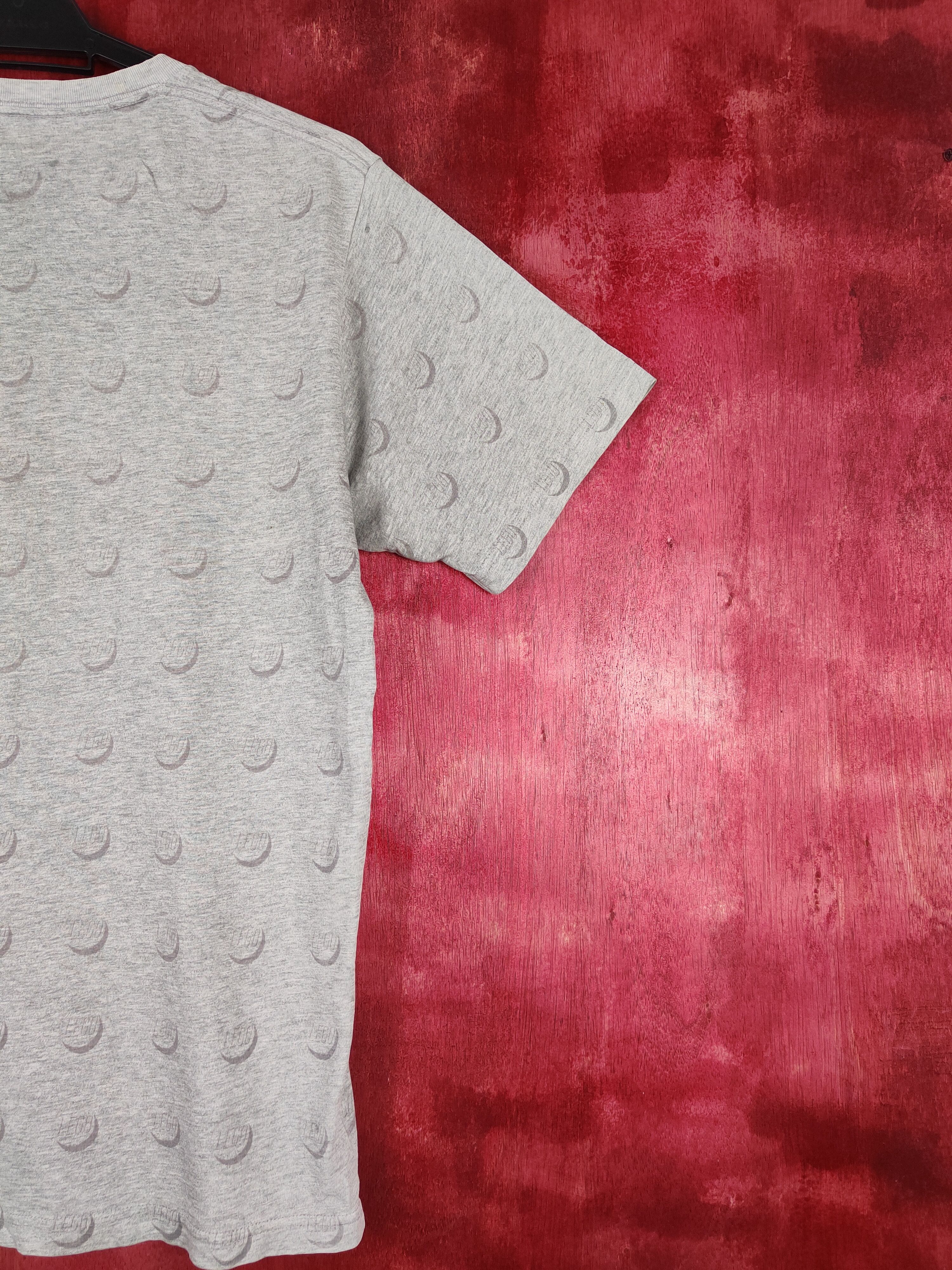 LEGO Uniqlo X Lego fullprint Gray Short Sleeve T-shirt #S652 Size US M / EU 48-50 / 2 - 11 Thumbnail