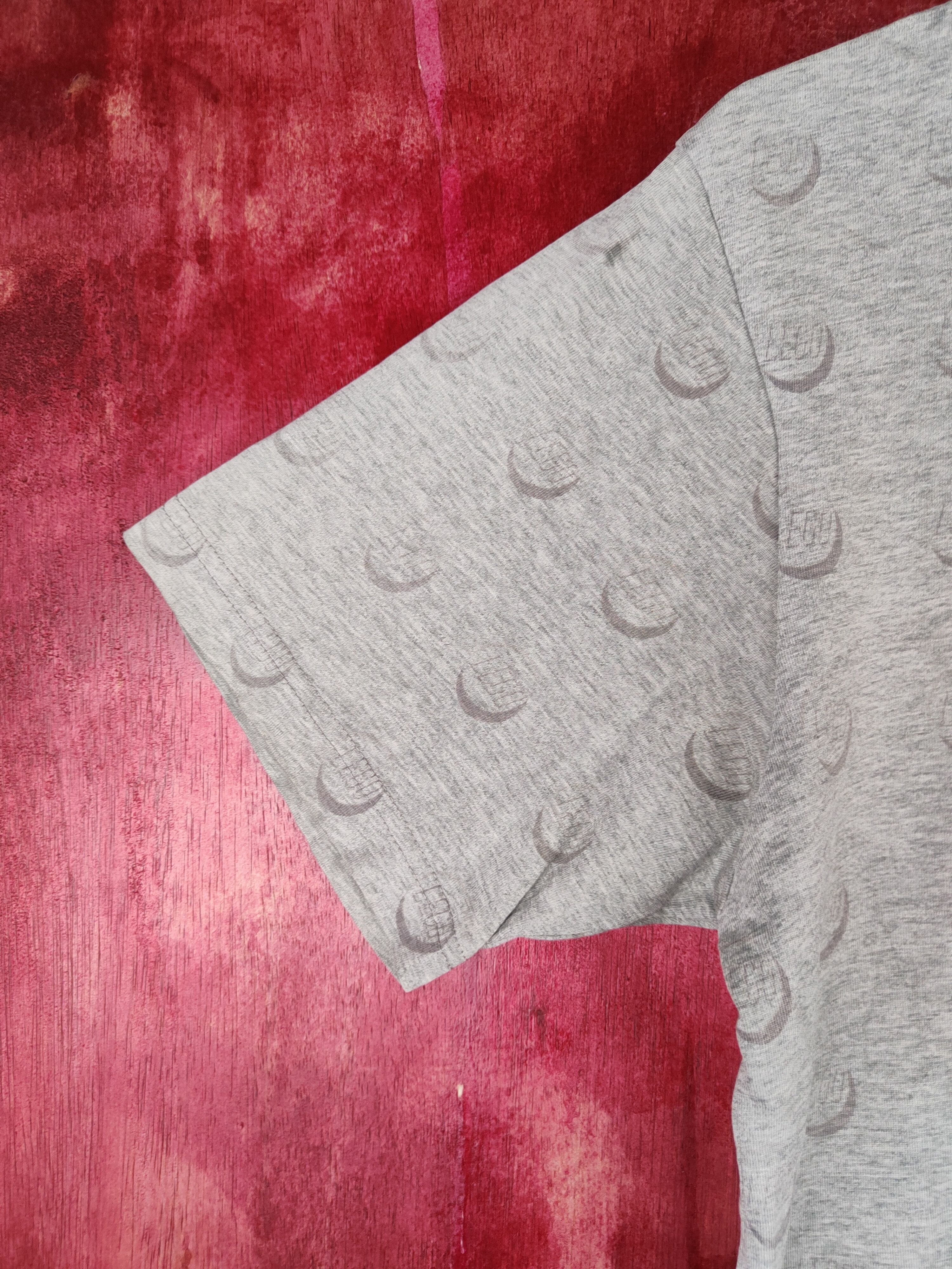 LEGO Uniqlo X Lego fullprint Gray Short Sleeve T-shirt #S652 Size US M / EU 48-50 / 2 - 4 Thumbnail