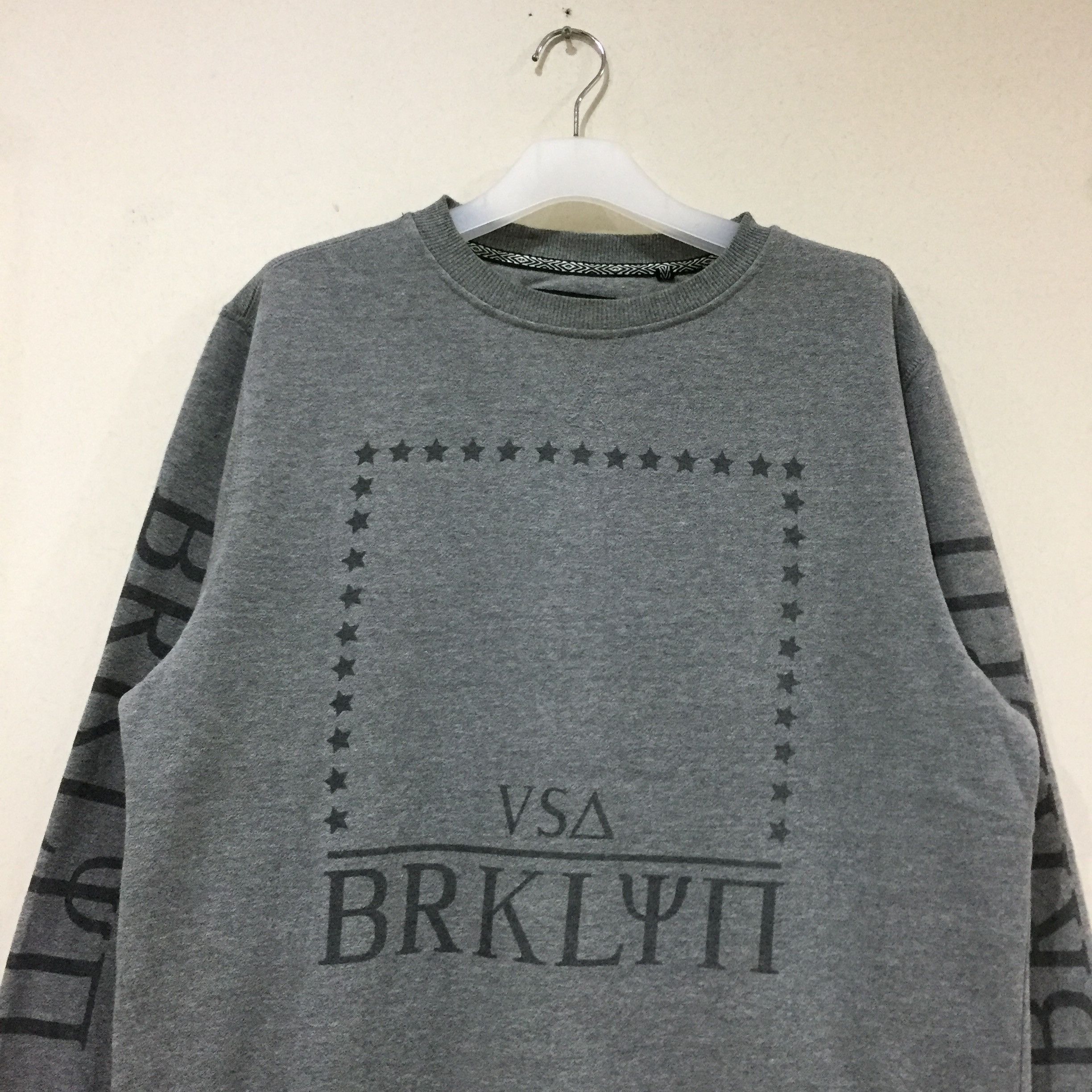 Factorie FACTORIE sweatshirt spellout big logo.. USA BRKLYN Size US M / EU 48-50 / 2 - 2 Thumbnail