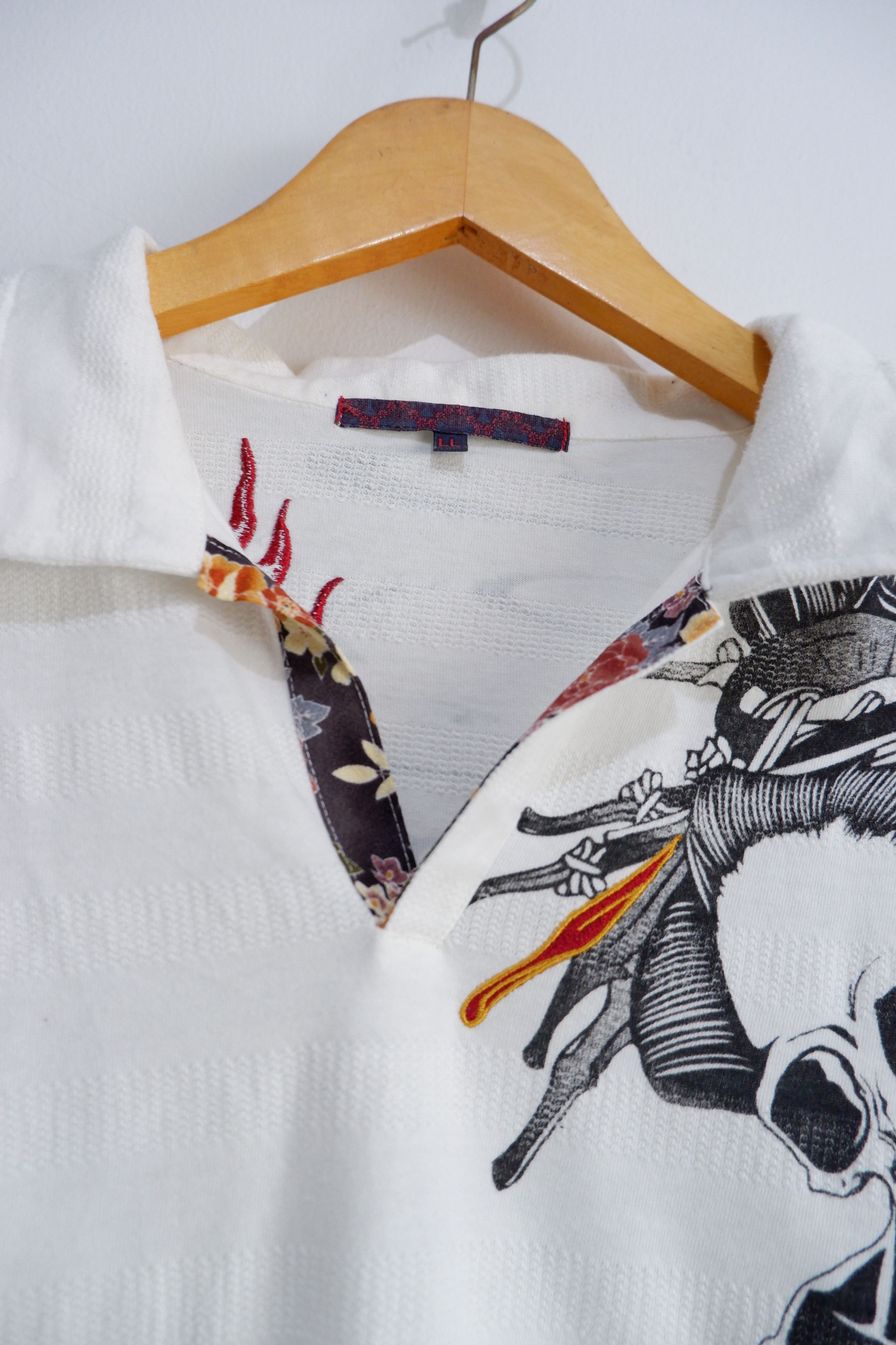 Japanese Brand Vintage Skull Geisha Embroidered Flames T shirt Size US L / EU 52-54 / 3 - 7 Thumbnail