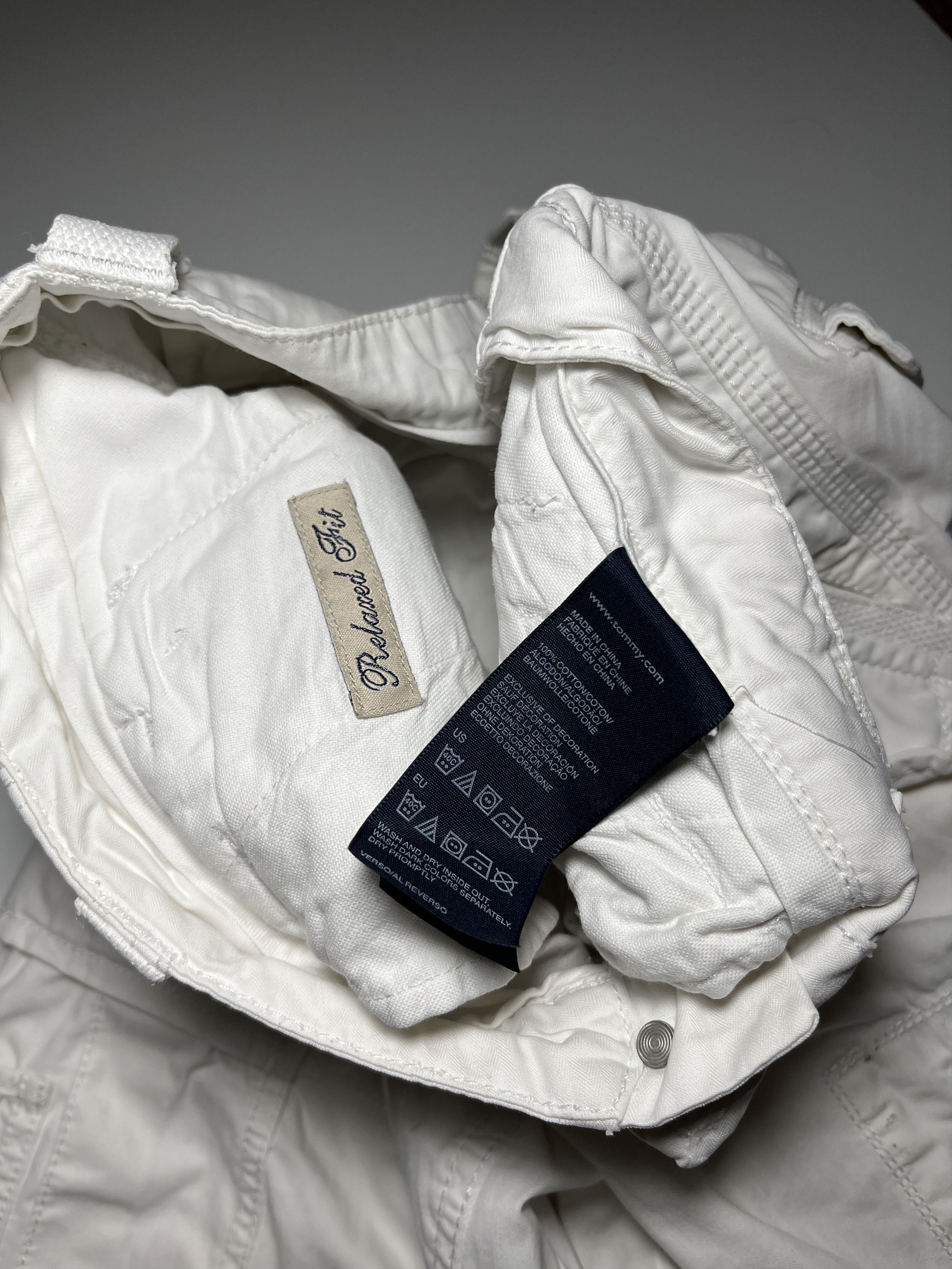 Tommy Hilfiger Vintage Y2K Tommy Hilfiger White Cargo Pants Size 34 Size US 34 / EU 50 - 15 Thumbnail