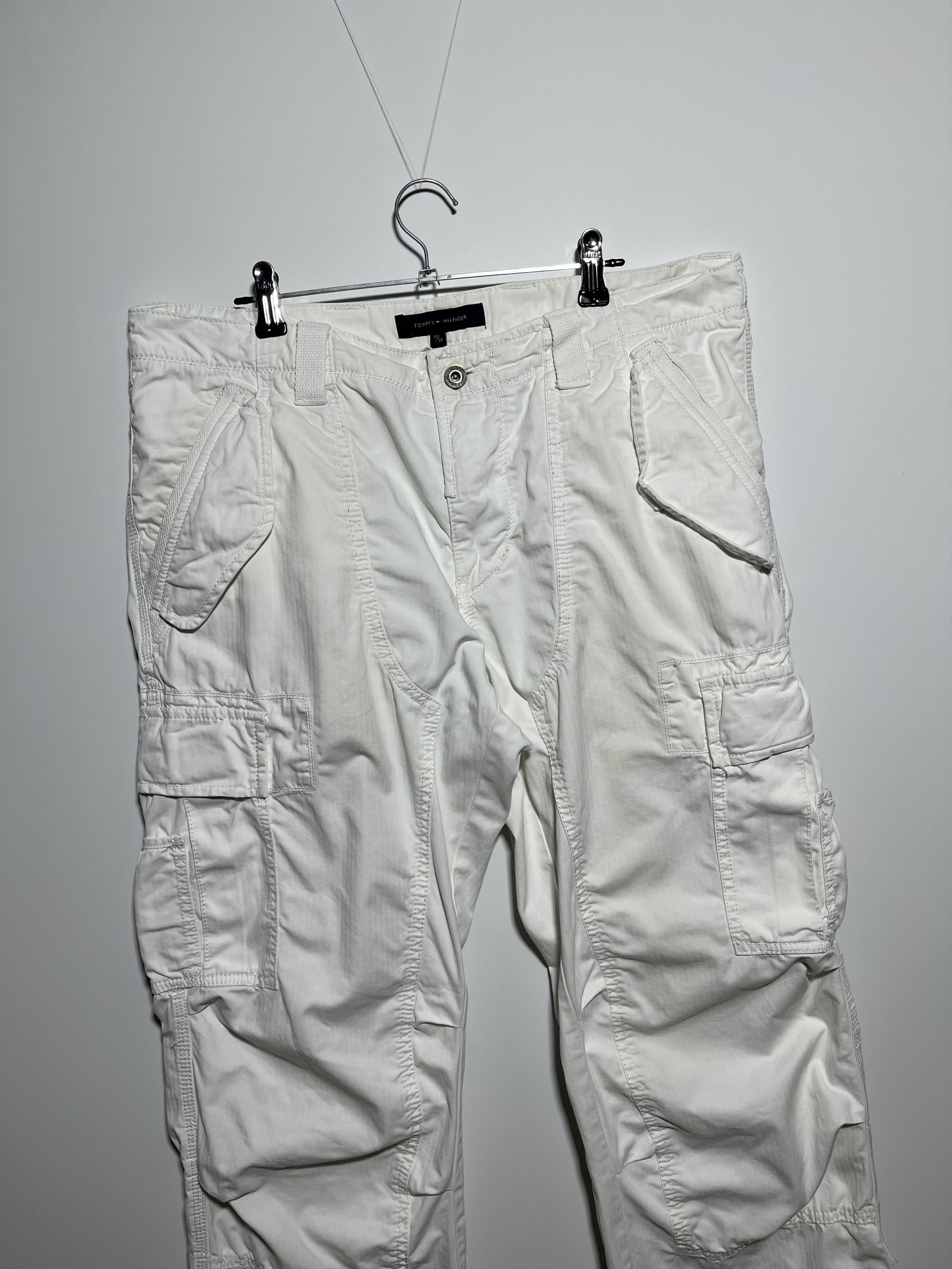 Tommy Hilfiger Vintage Y2K Tommy Hilfiger White Cargo Pants Size 34 Size US 34 / EU 50 - 4 Thumbnail