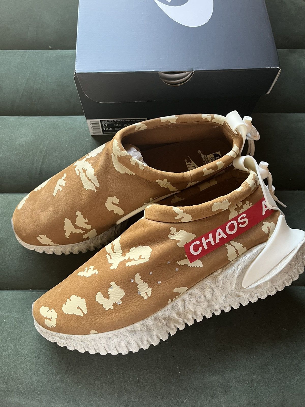 Nike × Undercover Nike Moc Flow x UNDERCOVER Size US 12 / EU 45 - 1 Thumbnail