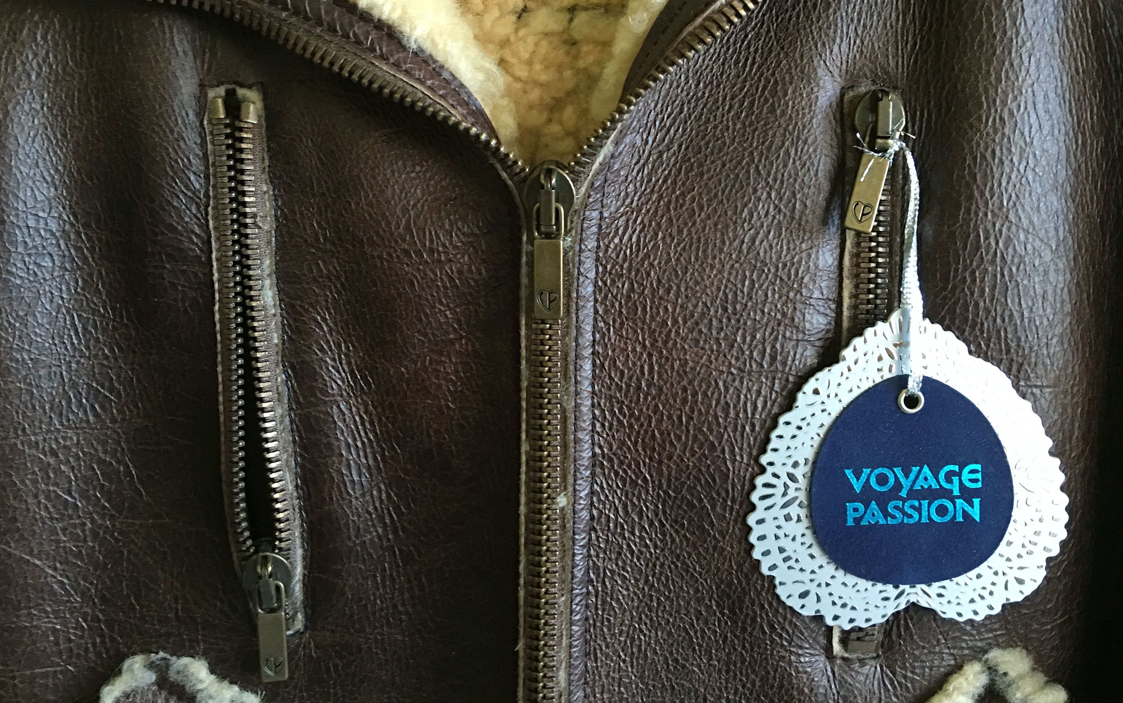 Other VOYAGE PASSION Shearling HOODIE JACKET Sz 50 EUR | M Size US M / EU 48-50 / 2 - 9 Thumbnail