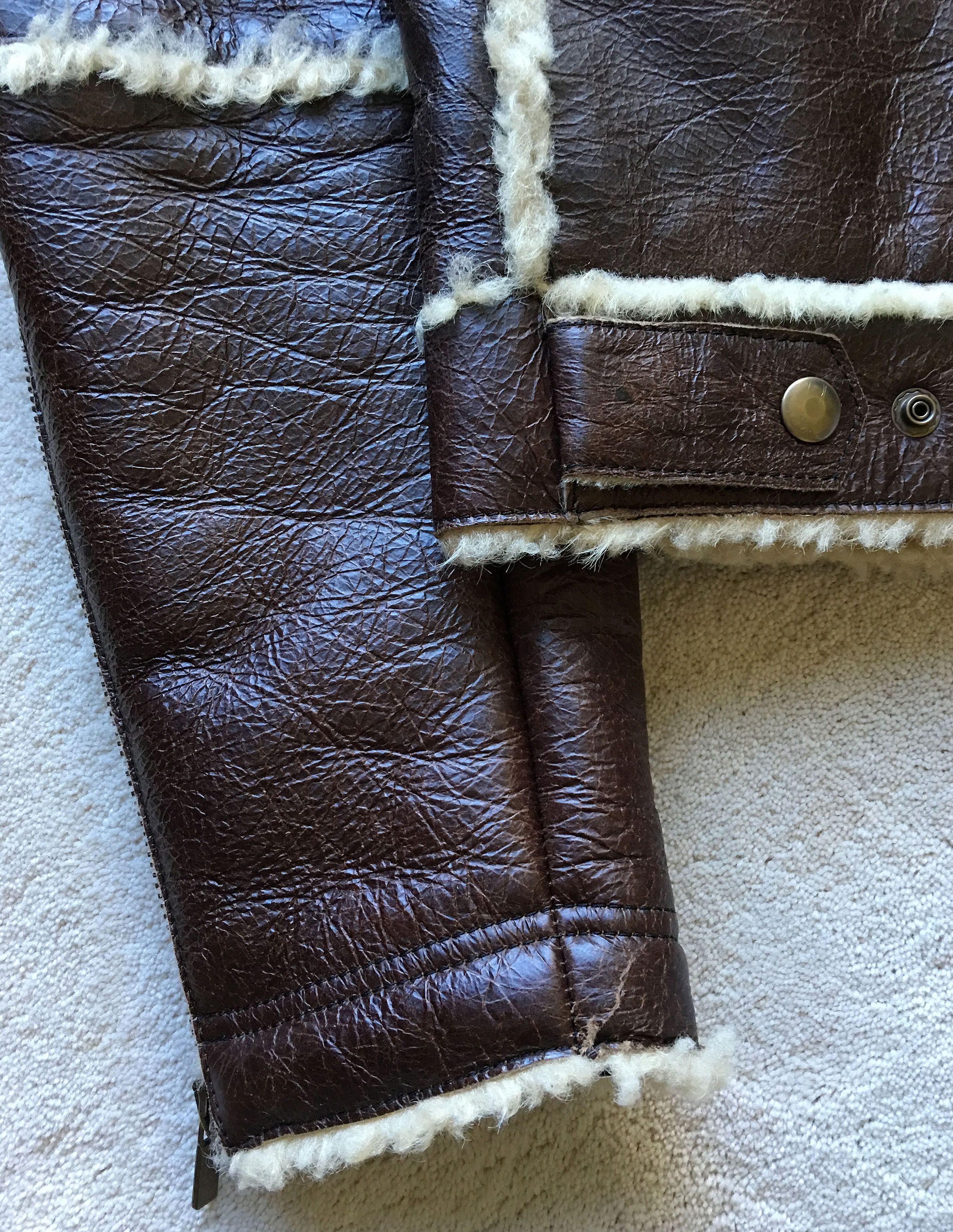 Other VOYAGE PASSION Shearling HOODIE JACKET Sz 50 EUR | M Size US M / EU 48-50 / 2 - 11 Thumbnail