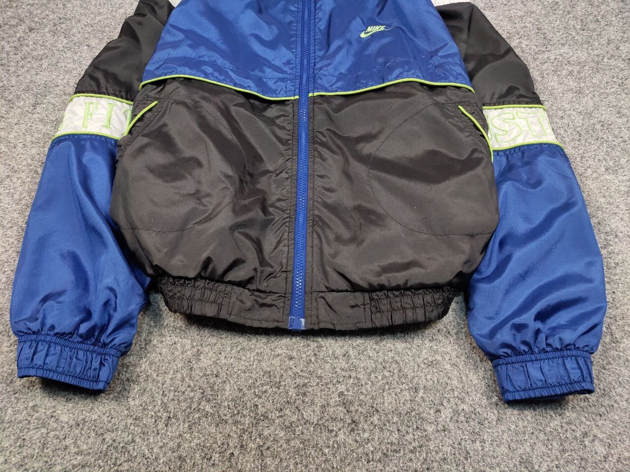 Nike Vintage 90's Nike Nylon Drill Big Embroidered Track Jacket Size US L / EU 52-54 / 3 - 9 Thumbnail