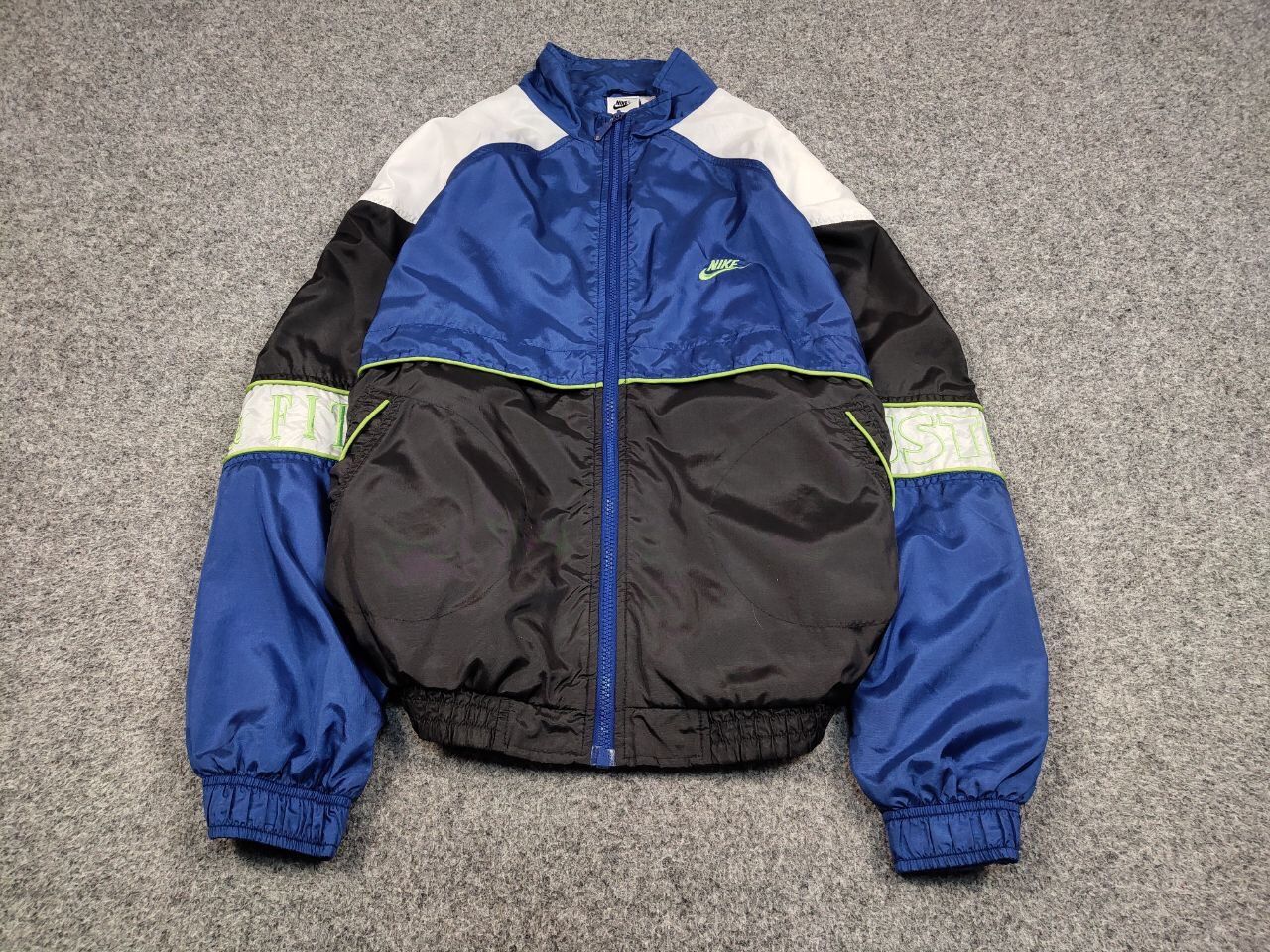 Nike Vintage 90's Nike Nylon Drill Big Embroidered Track Jacket Size US L / EU 52-54 / 3 - 2 Thumbnail