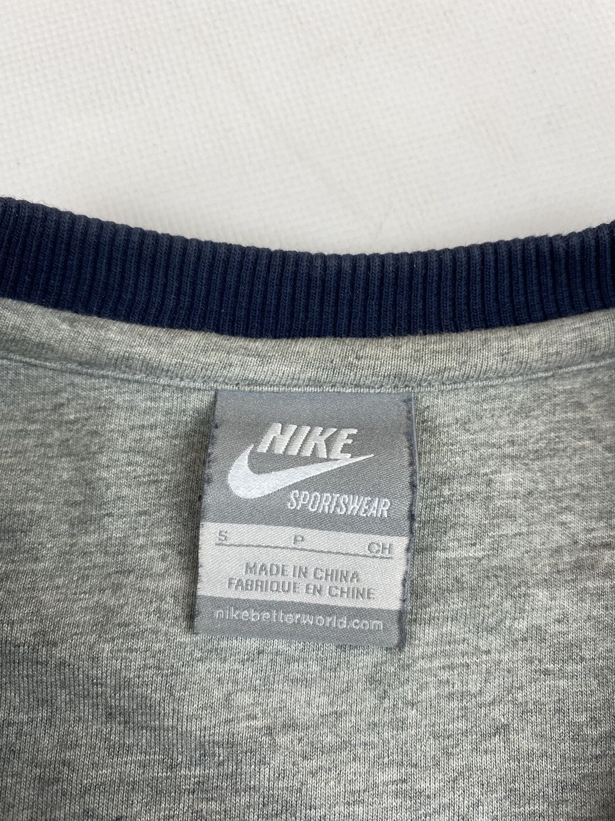 Nike × Vintage Vintage Nike Sweatshirt Size S Size US S / EU 44-46 / 1 - 9 Thumbnail