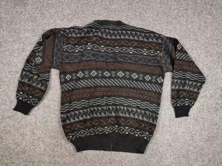 Japanese Brand Vintage 90's Japanese Patterned Cardigan Knitted Sweater Size US L / EU 52-54 / 3 - 7 Thumbnail