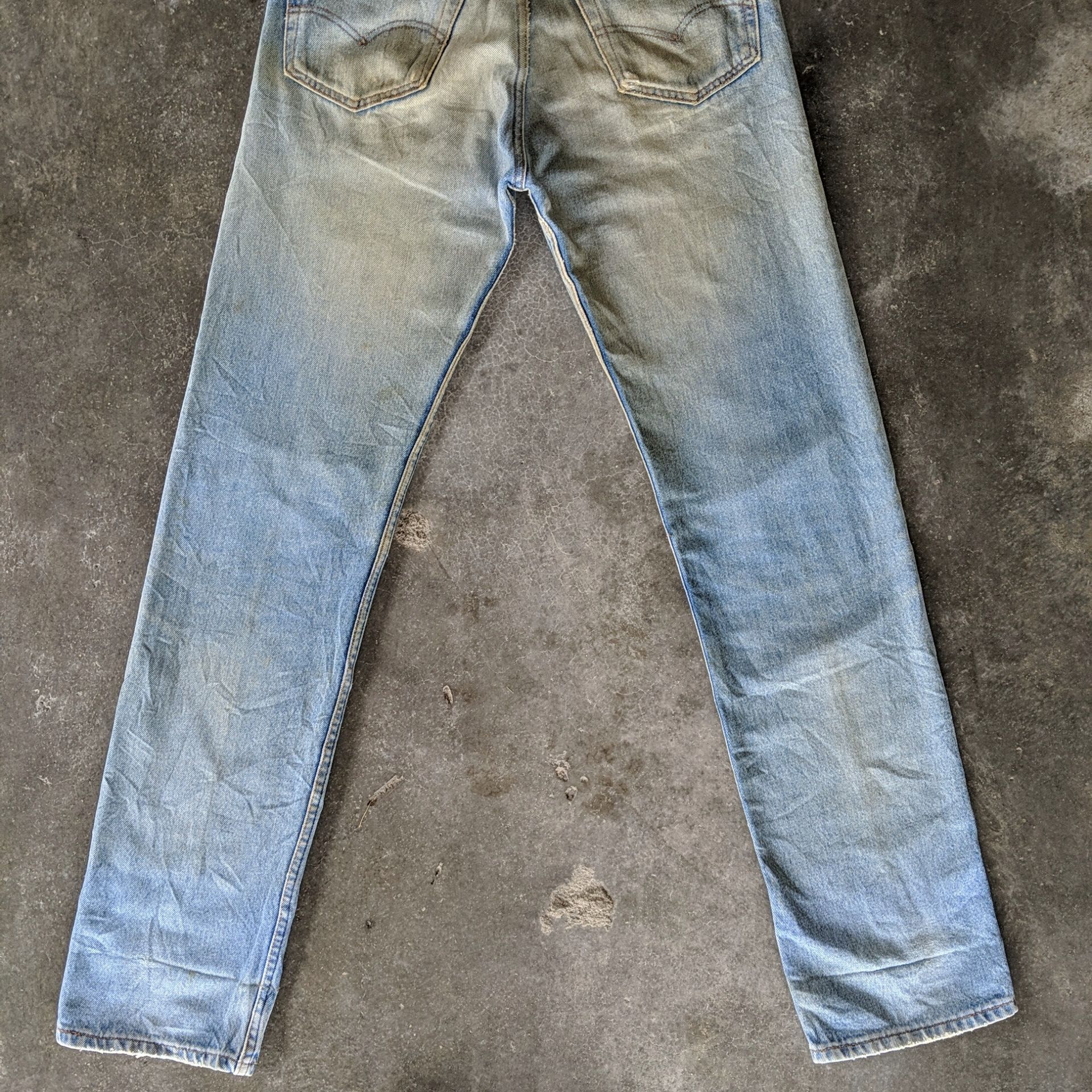 Levi's Vintage Levi's Lightwash Distressed Denim Jeans Pants W30 Size US 30 / EU 46 - 13 Thumbnail