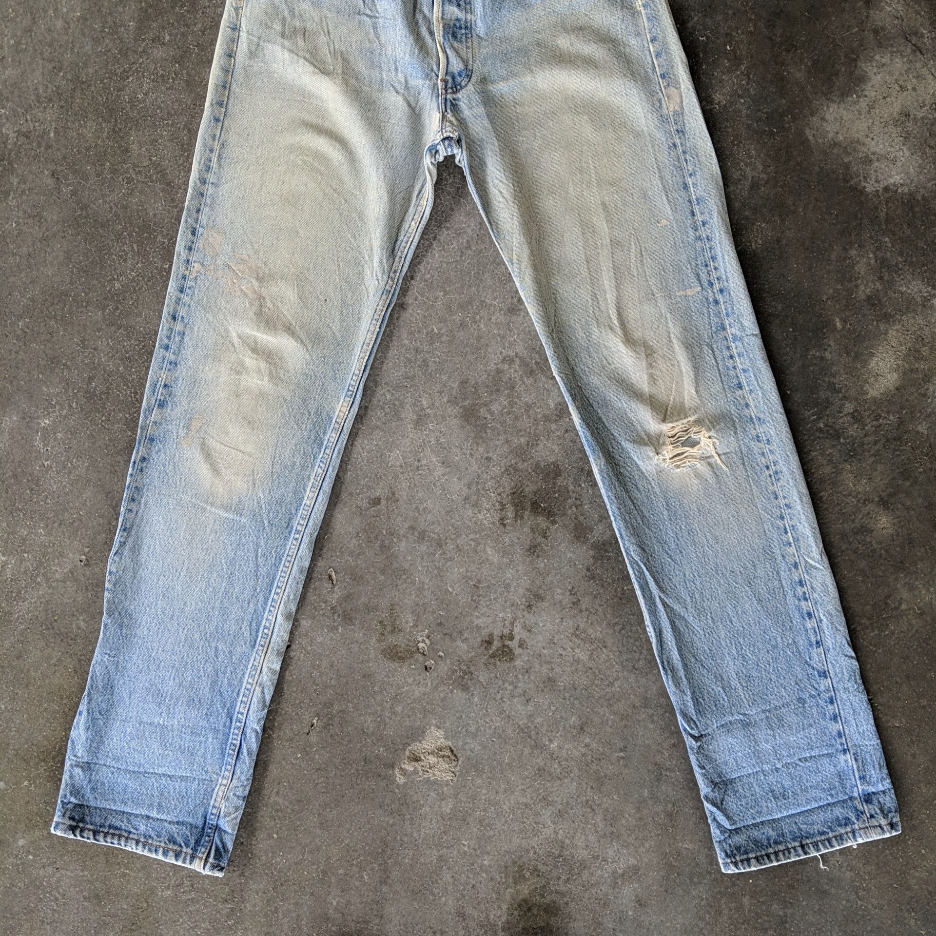 Japanese Brand Levi's Lightwash Faded Distressed Denim Jeans Pants W31 Size US 31 - 5 Thumbnail