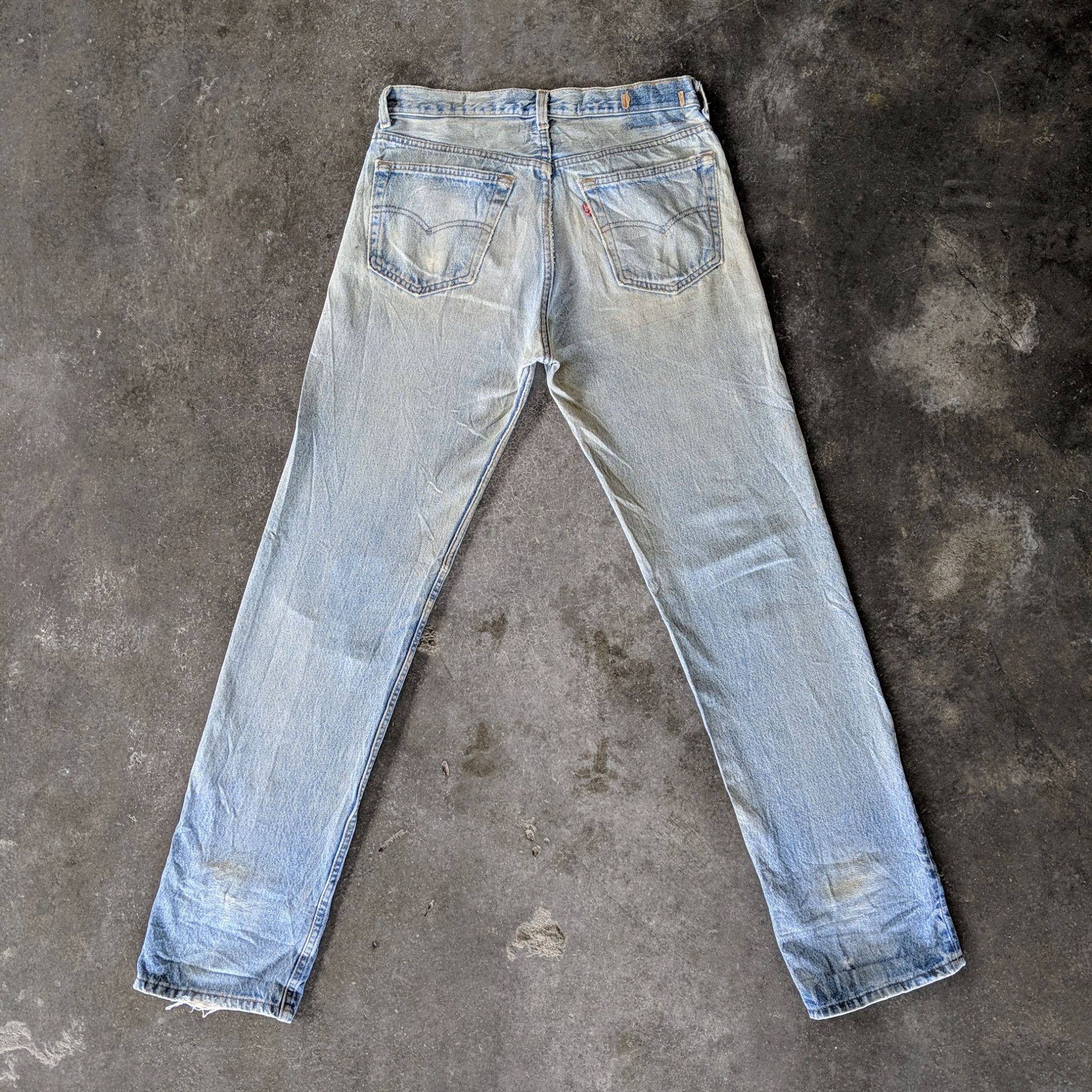 Japanese Brand Levi's Lightwash Faded Distressed Denim Jeans Pants W31 Size US 31 - 12 Thumbnail