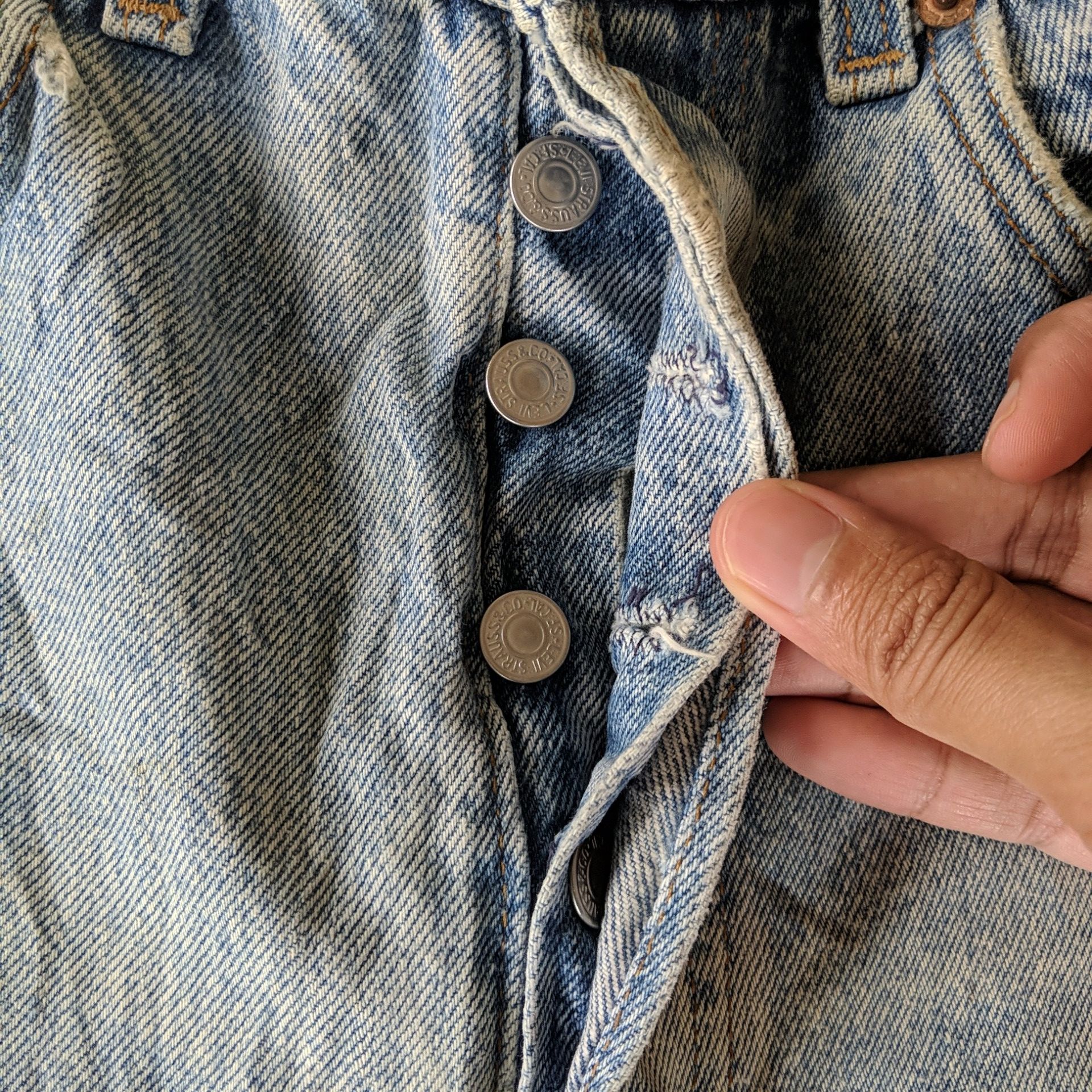 Japanese Brand Levi's Lightwash Faded Distressed Denim Jeans Pants W31 Size US 31 - 7 Thumbnail