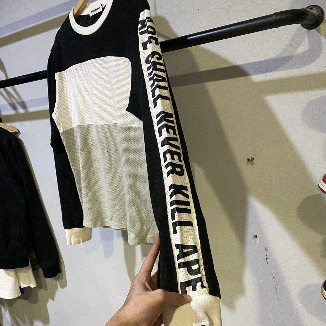 Bape A Bathing Ape “Ape Shall Never Kill Ape” Long Sleeve T-Shirt Size US S / EU 44-46 / 1 - 4 Thumbnail