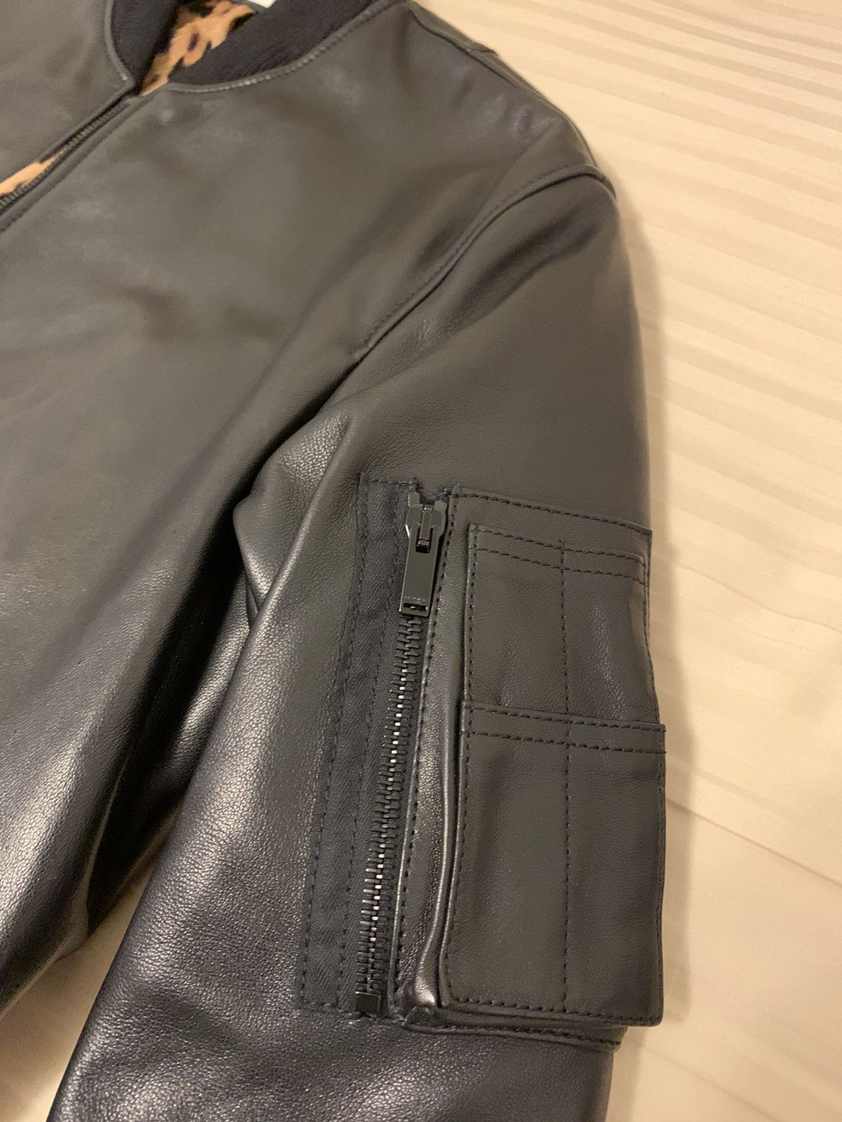 Saint Laurent Paris 🔥Brand New🔥Leopard Lined Leather Bomber Jacket Size US S / EU 44-46 / 1 - 7 Thumbnail