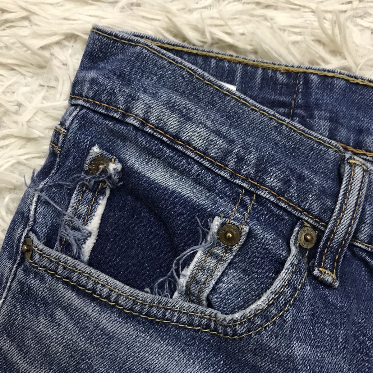 Levi's Levis 511 Denim Stamp Button 4986 Jeans Custom Short Pants Size US 31 - 10 Thumbnail