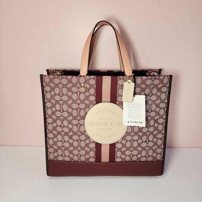 Coach Dempsey Tote 40 in Signature Jacquard with Stripe Patch