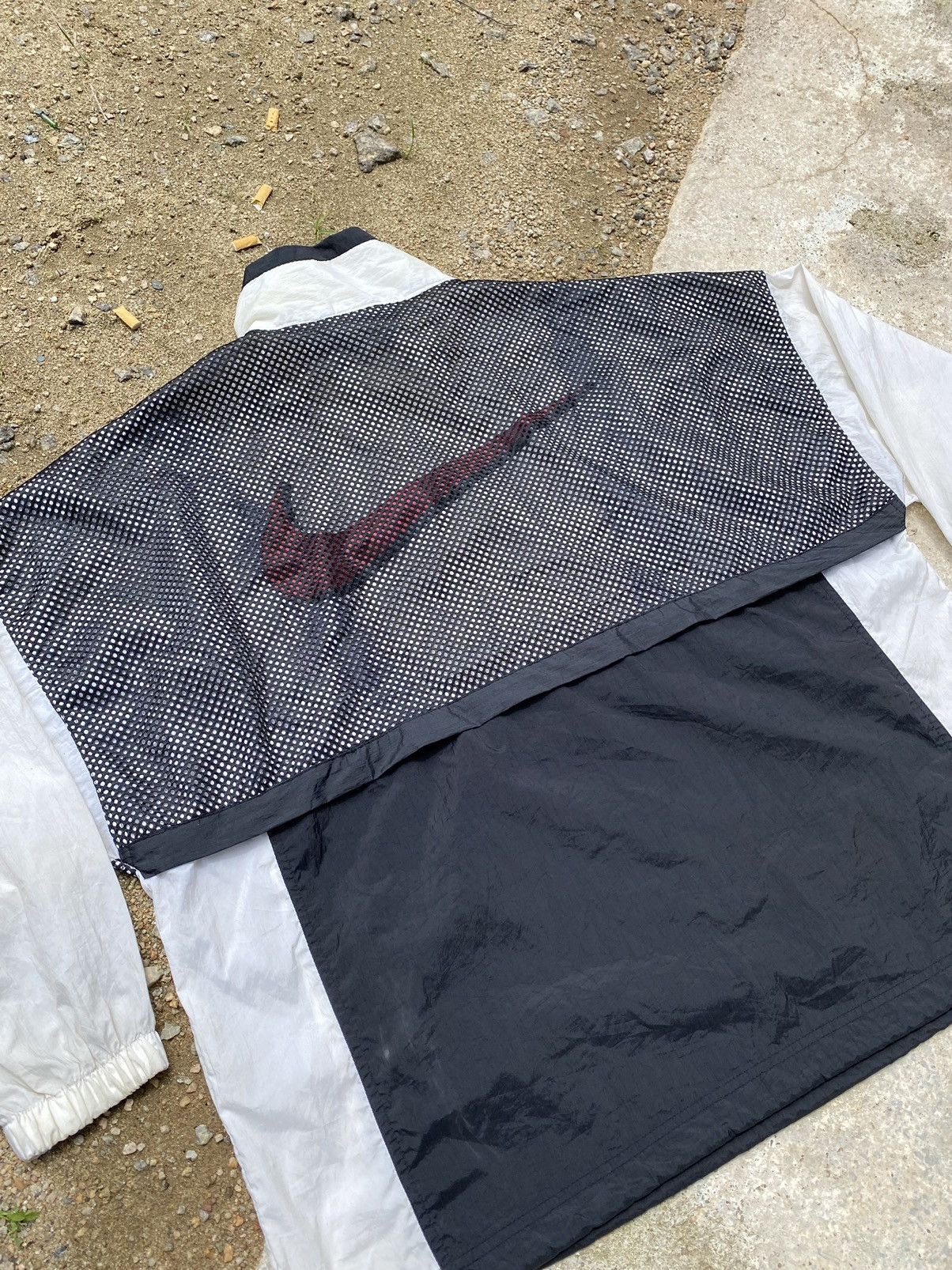 Nike × Vintage 💥RARE💥Vintage 90s NIKE SWOOSH “Center Logo” Streetwear/Hype Size US XL / EU 56 / 4 - 12 Thumbnail