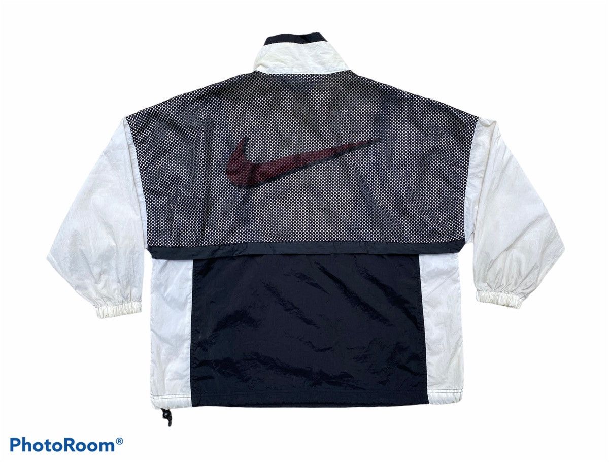 Nike × Vintage 💥RARE💥Vintage 90s NIKE SWOOSH “Center Logo” Streetwear/Hype Size US XL / EU 56 / 4 - 2 Thumbnail