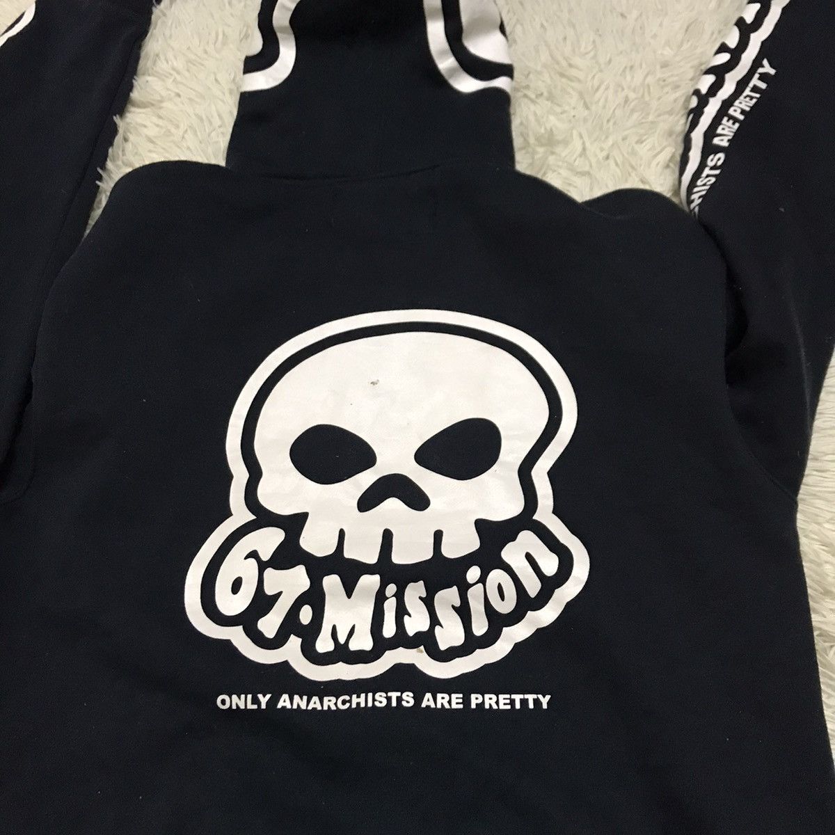 Japanese Brand Sixty-Seven Mission Anarchist are Pretty Skeleton Hoodie Size US M / EU 48-50 / 2 - 6 Thumbnail