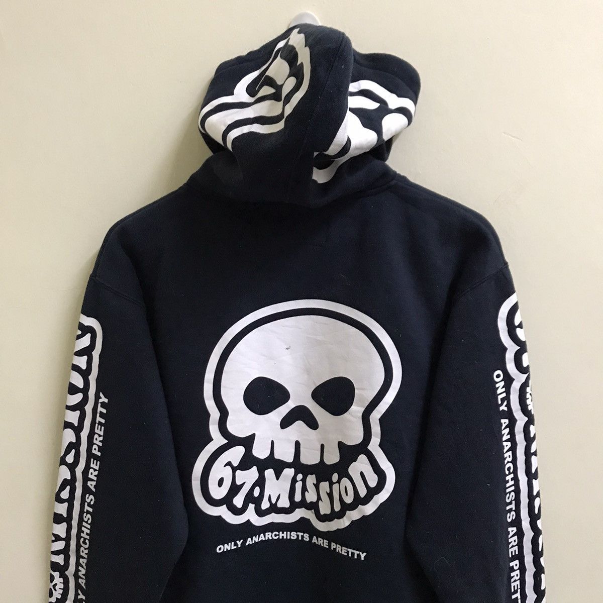 Japanese Brand Sixty-Seven Mission Anarchist are Pretty Skeleton Hoodie Size US M / EU 48-50 / 2 - 4 Thumbnail