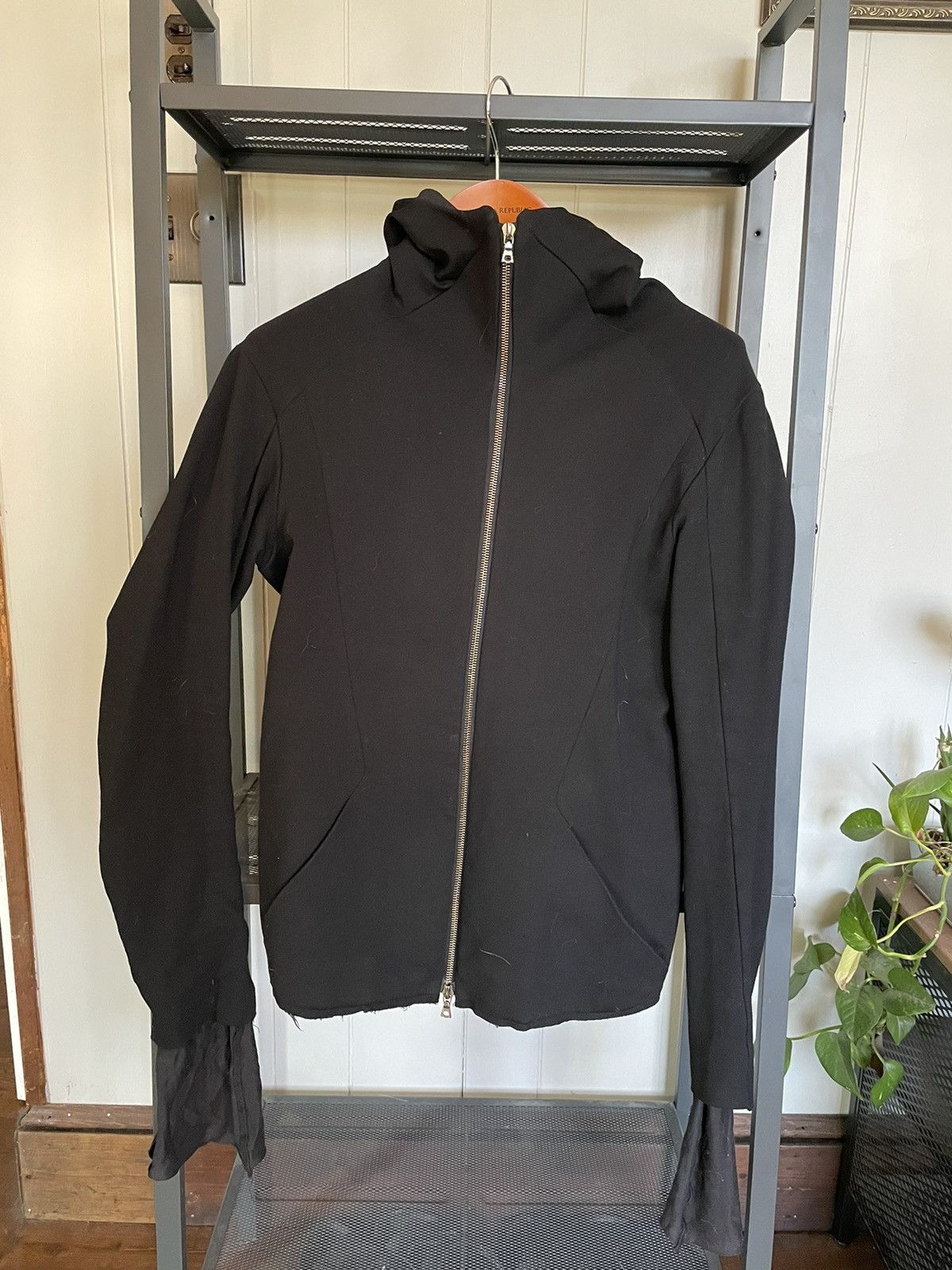 Zam Barrett | Grailed 