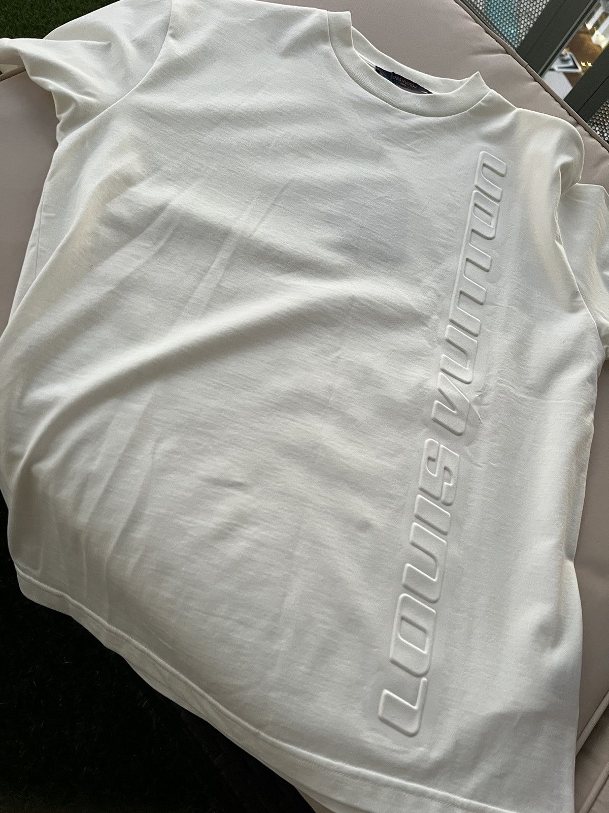 Image of Louis Vuitton Embossed Tee T-Shirt White Lv, Men's (Size XS)