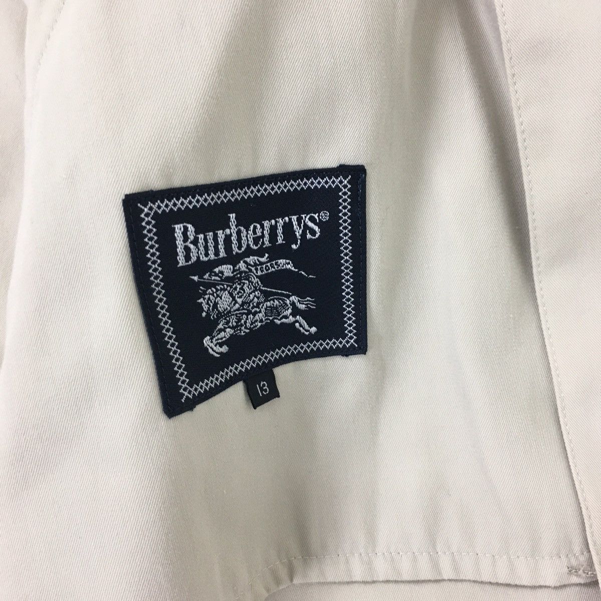 Burberry Burberrys’ Spell Out Lining Fishtail Parka Size US M / EU 48-50 / 2 - 12 Thumbnail