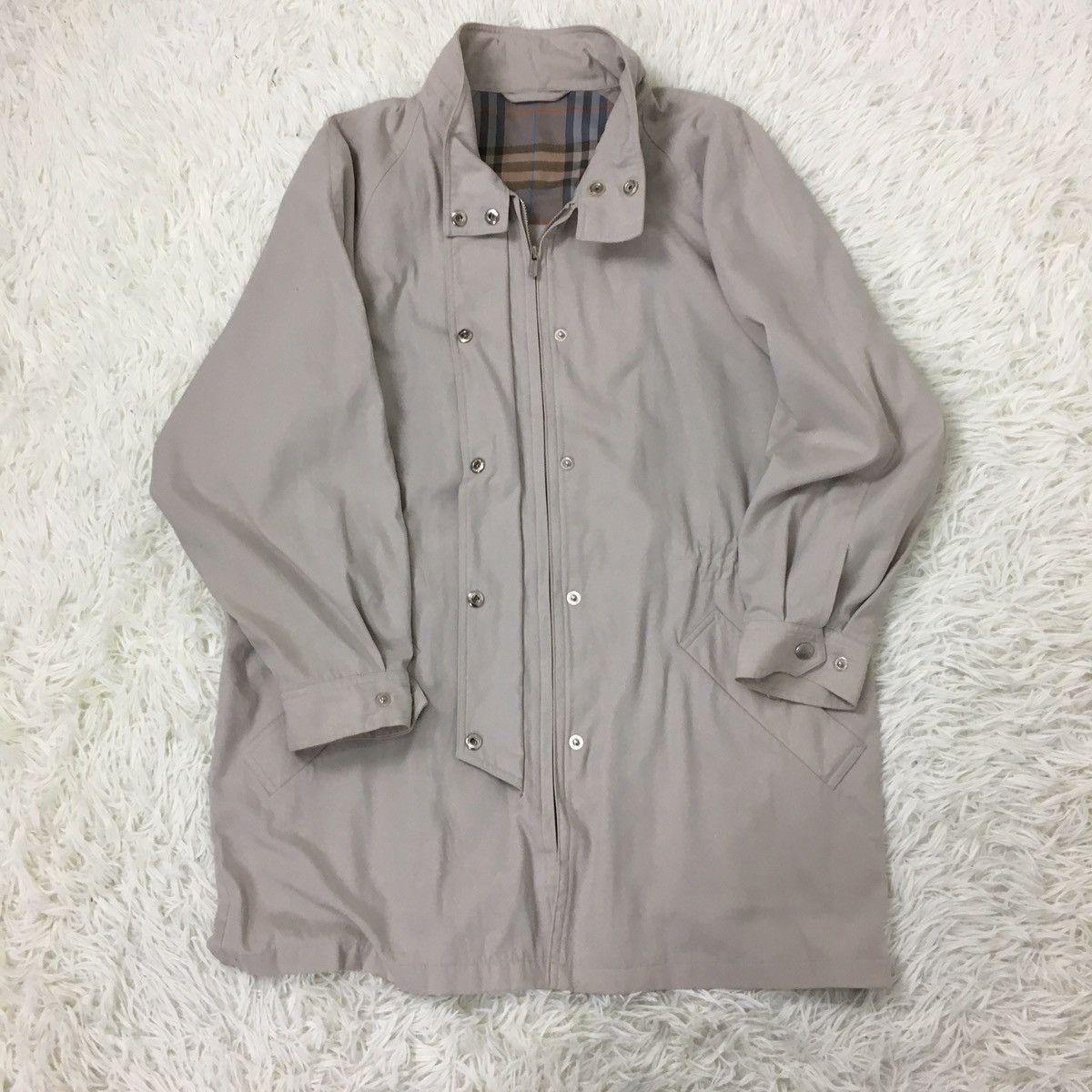 Burberry Burberrys’ Spell Out Lining Fishtail Parka Size US M / EU 48-50 / 2 - 9 Thumbnail