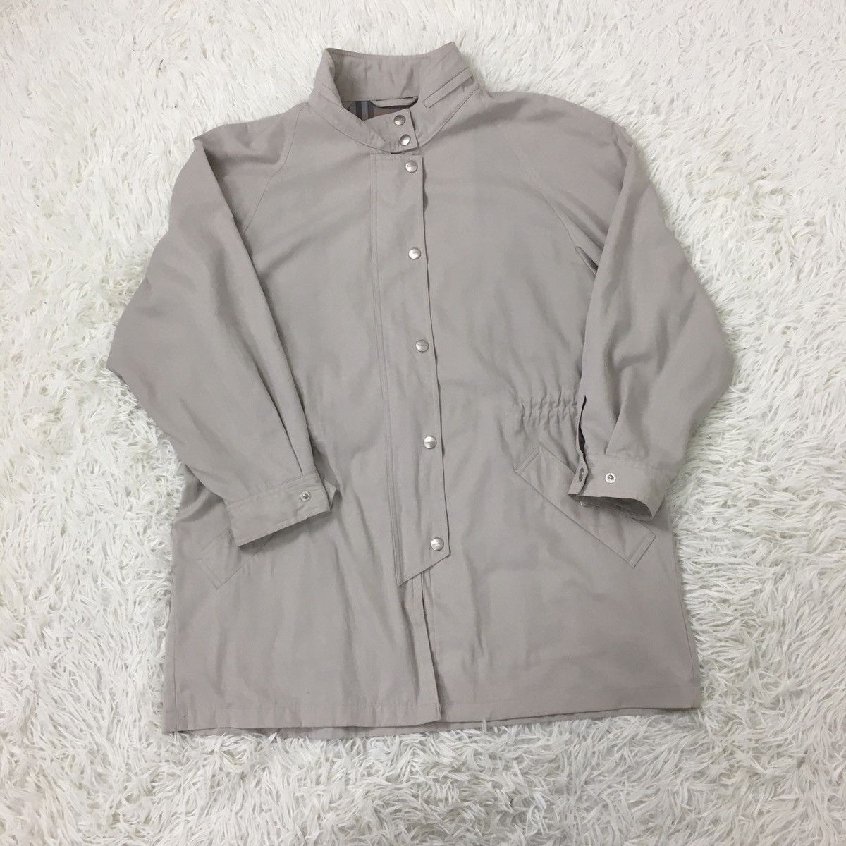 Burberry Burberrys’ Spell Out Lining Fishtail Parka Size US M / EU 48-50 / 2 - 2 Thumbnail