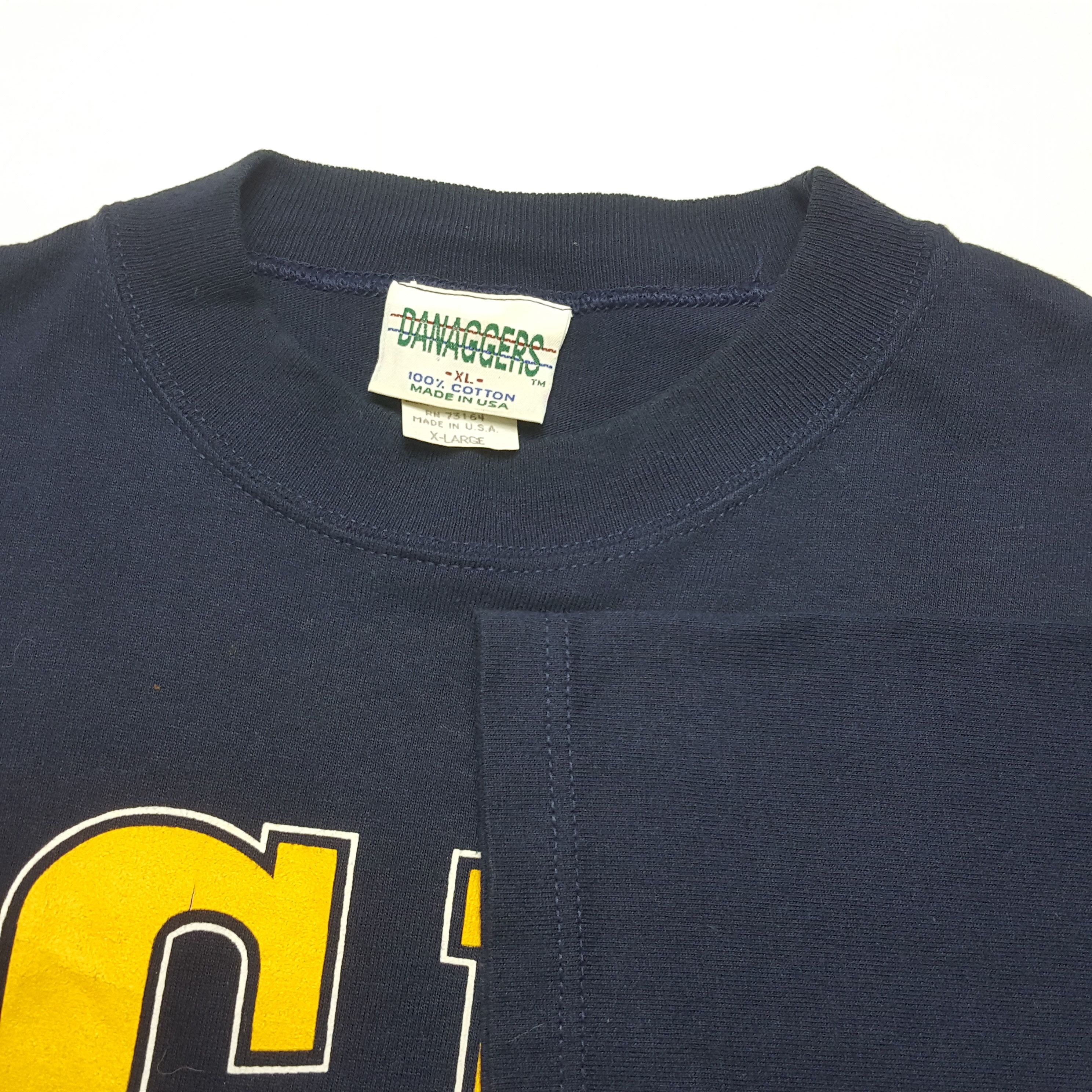 Vintage UNIVERSITY OF CALIFORNIA Big Logo Vintage Tshirt Size US XXL / EU 58 / 5 - 6 Thumbnail