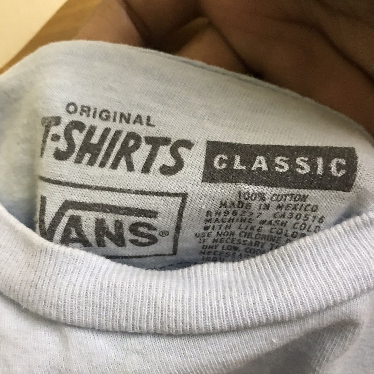 Japanese Brand VANS BIGLOGO TSHIRT Size US XS / EU 42 / 0 - 8 Thumbnail