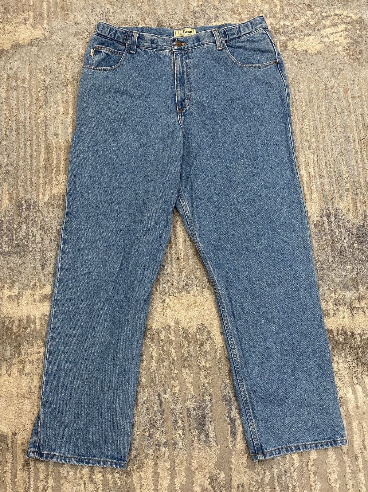 L.L. Bean × Vintage L.L. Bean Comfort Waist Washed Denim Striaght Jeans Size US 35 - 1 Thumbnail