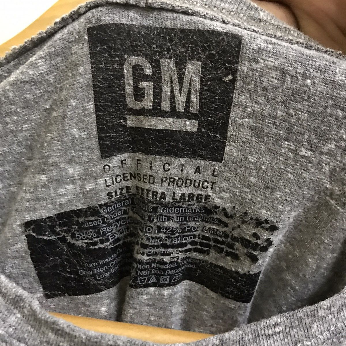 Gear for Sports CHEVROLET GENUINE PART VELVET LOGO TSHIRT Size US L / EU 52-54 / 3 - 6 Thumbnail